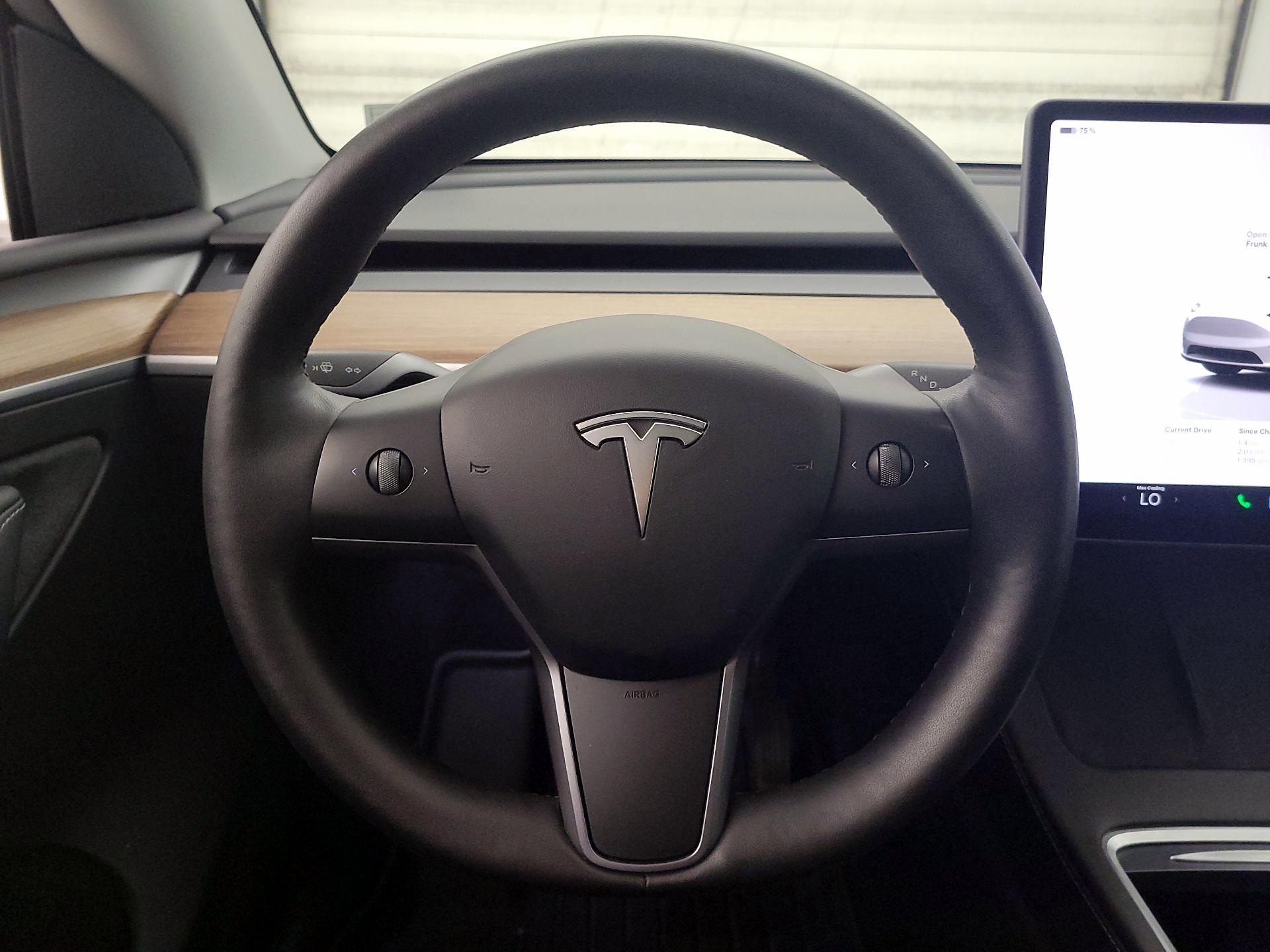 Thumbnail: 2024 Tesla Model Y - 10