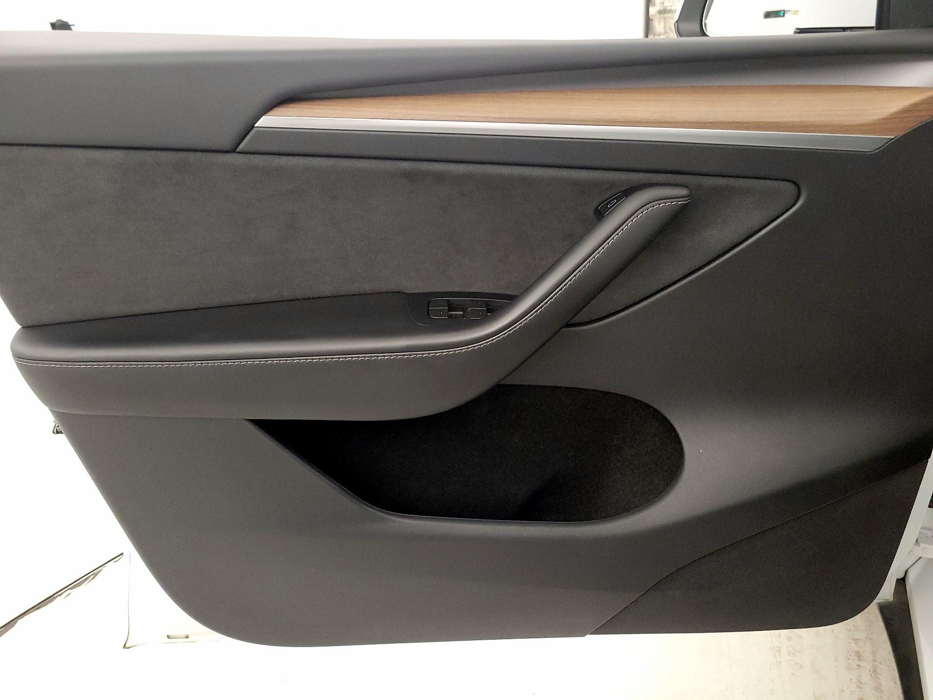Thumbnail: 2024 Tesla Model Y - 12