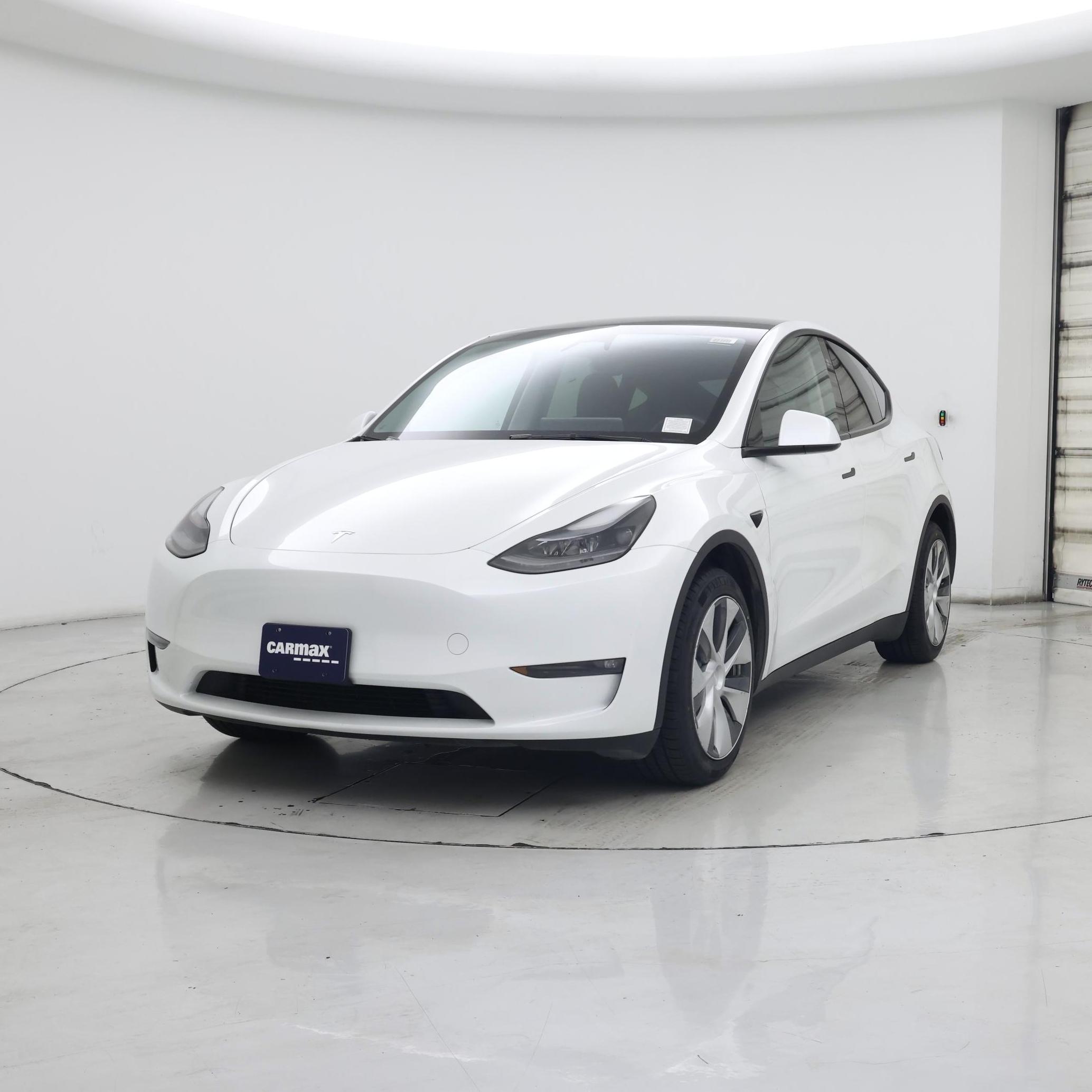 Thumbnail: 2024 Tesla Model Y - 4