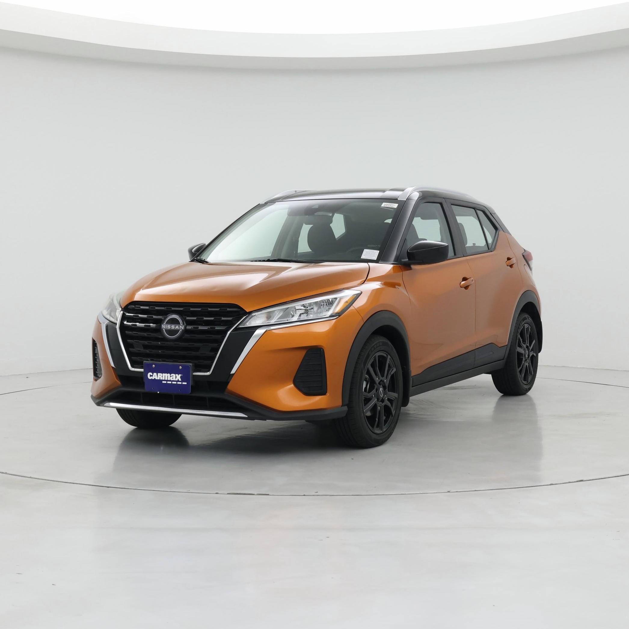 Thumbnail: 2023 Nissan Kicks - 4