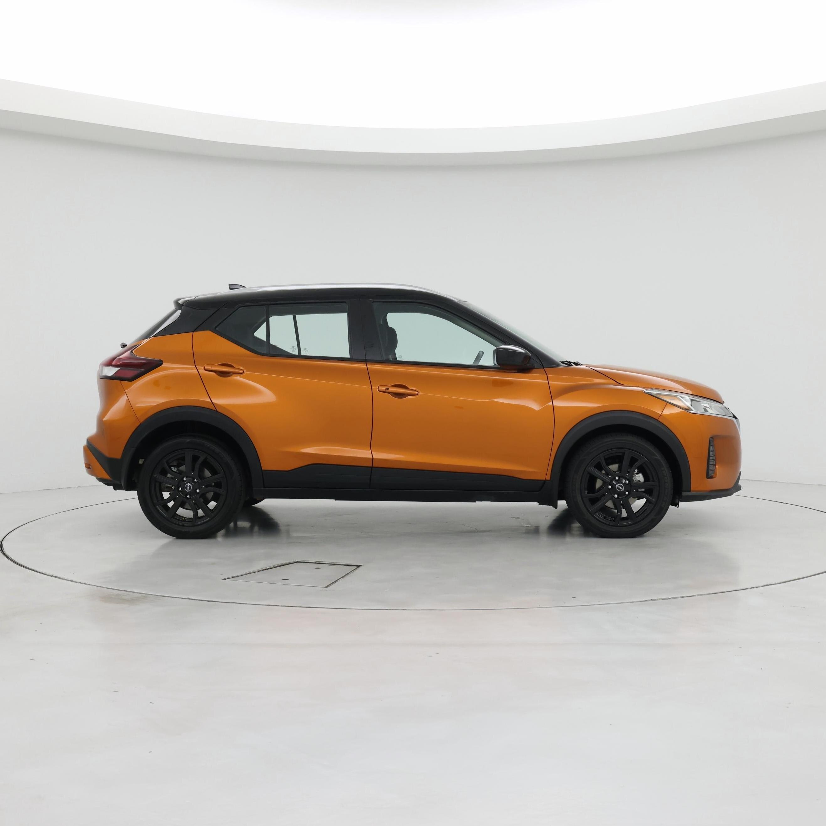 Thumbnail: 2023 Nissan Kicks - 7