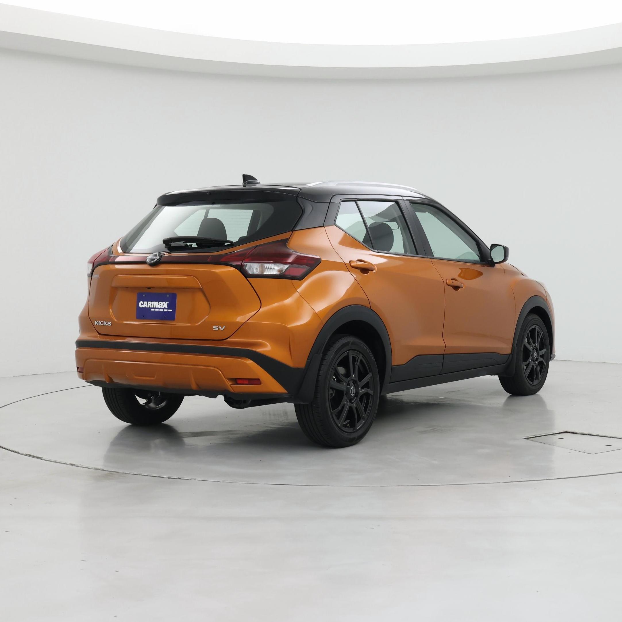 Thumbnail: 2023 Nissan Kicks - 8