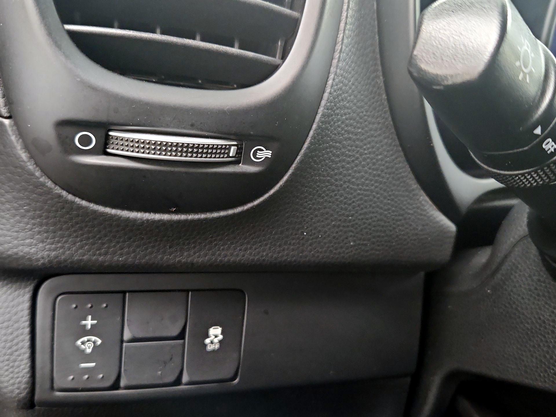 Thumbnail: 2018 Kia Soul - 13