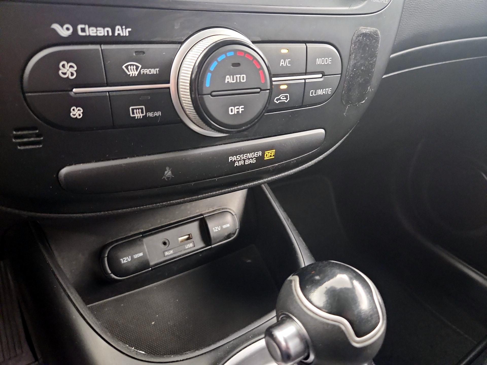 Thumbnail: 2018 Kia Soul - 16