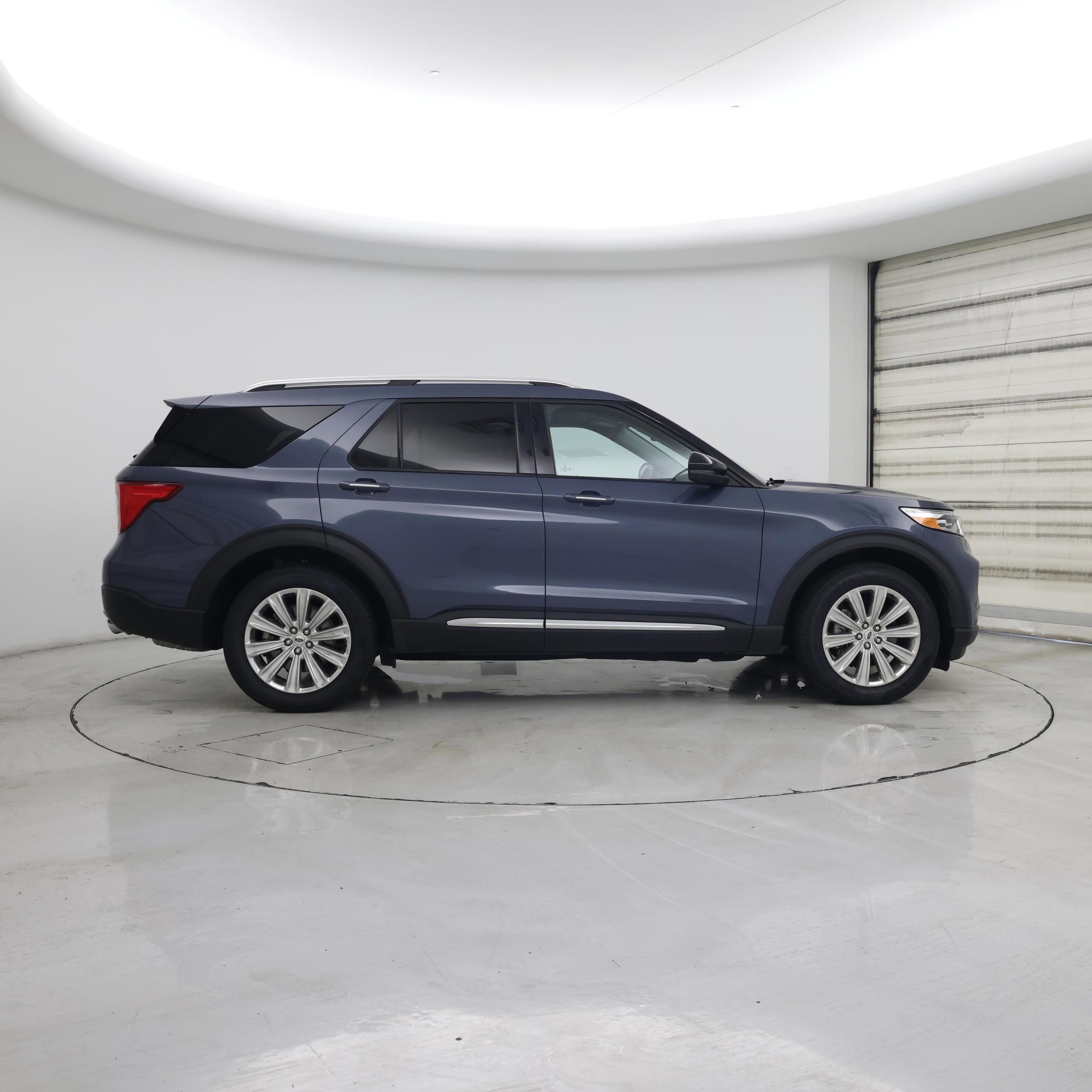 Thumbnail: 2021 Ford Explorer - 7