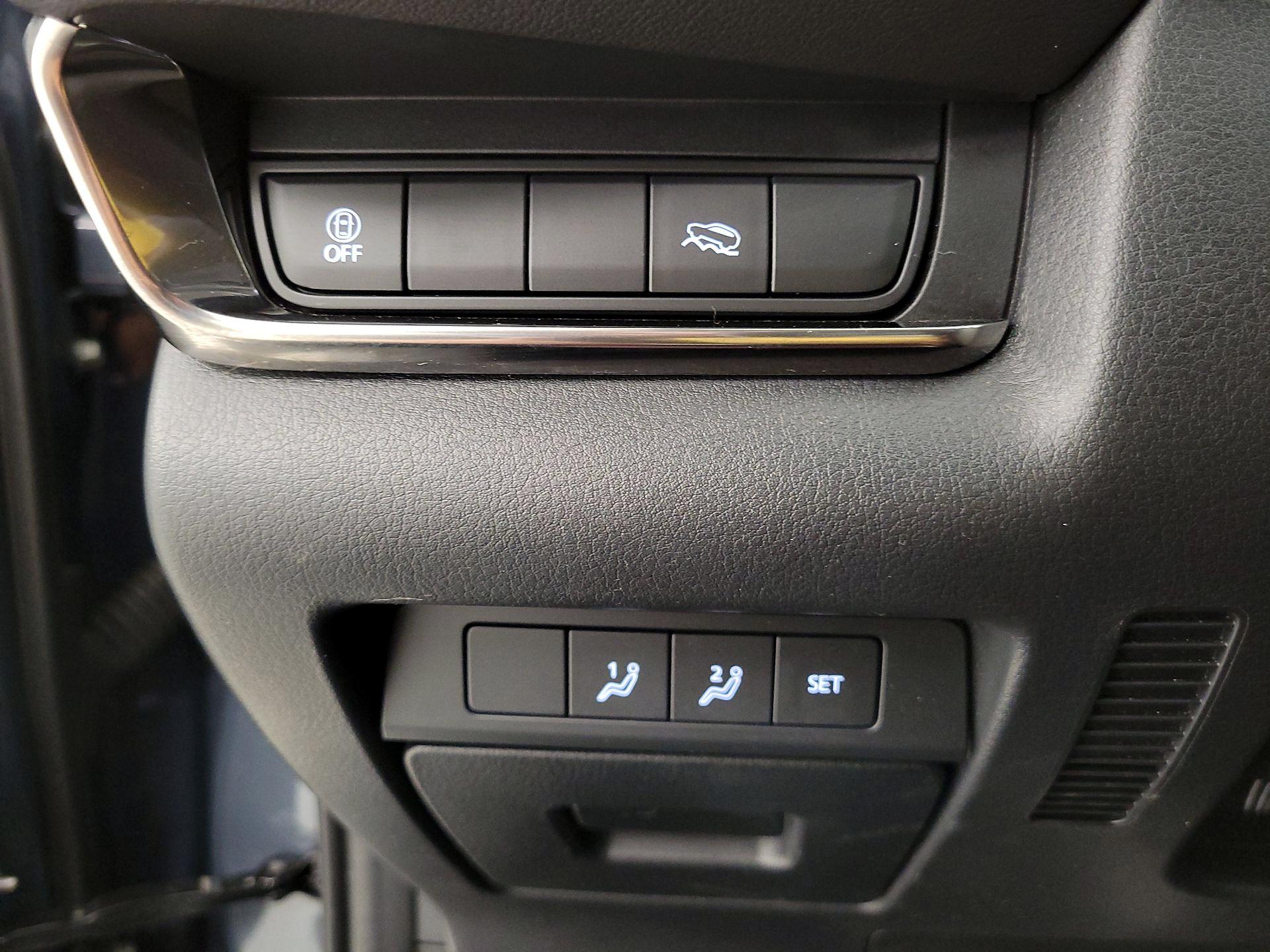 Thumbnail: 2023 Mazda CX-30 - 13