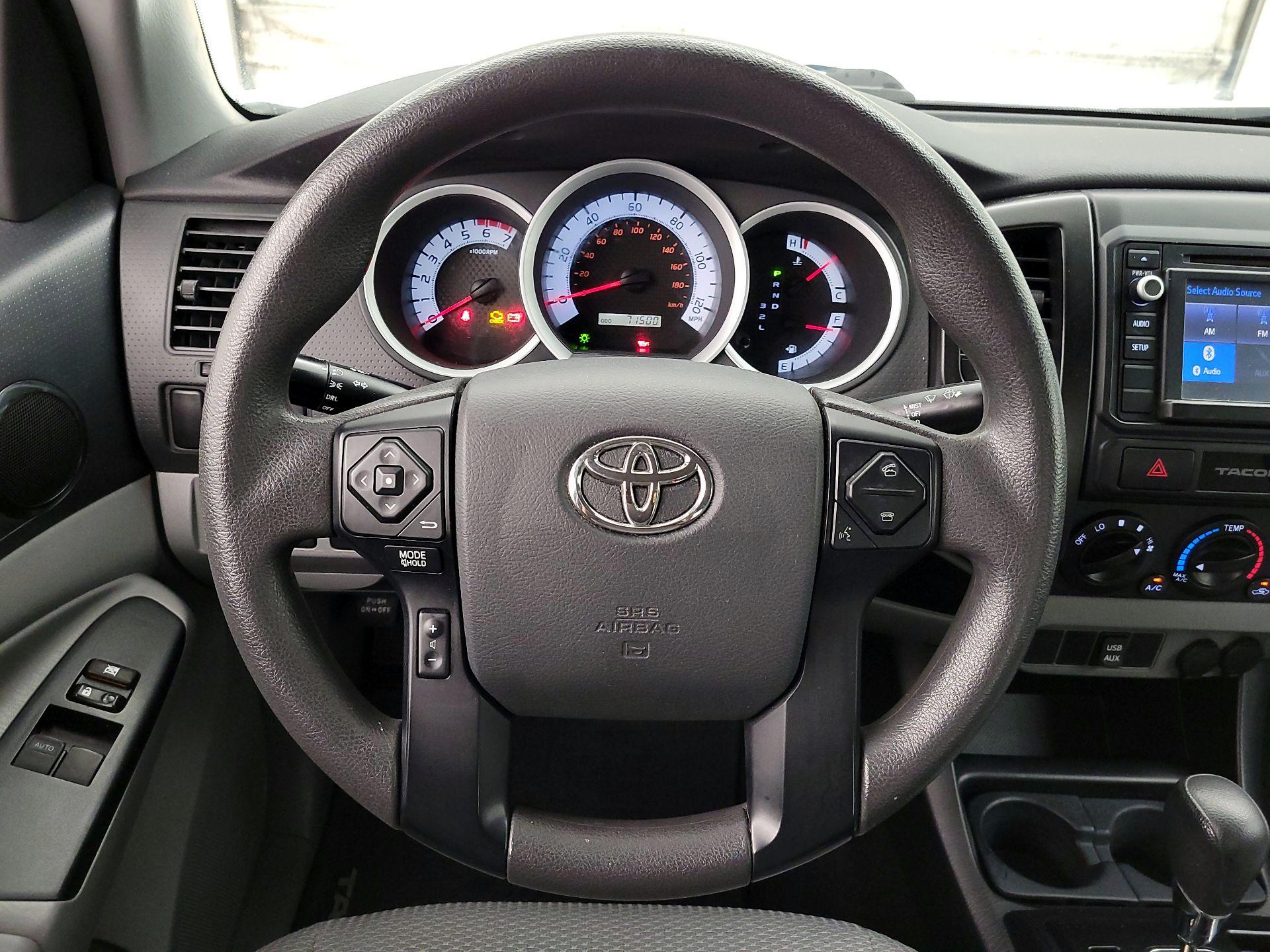 Thumbnail: 2015 Toyota Tacoma - 10