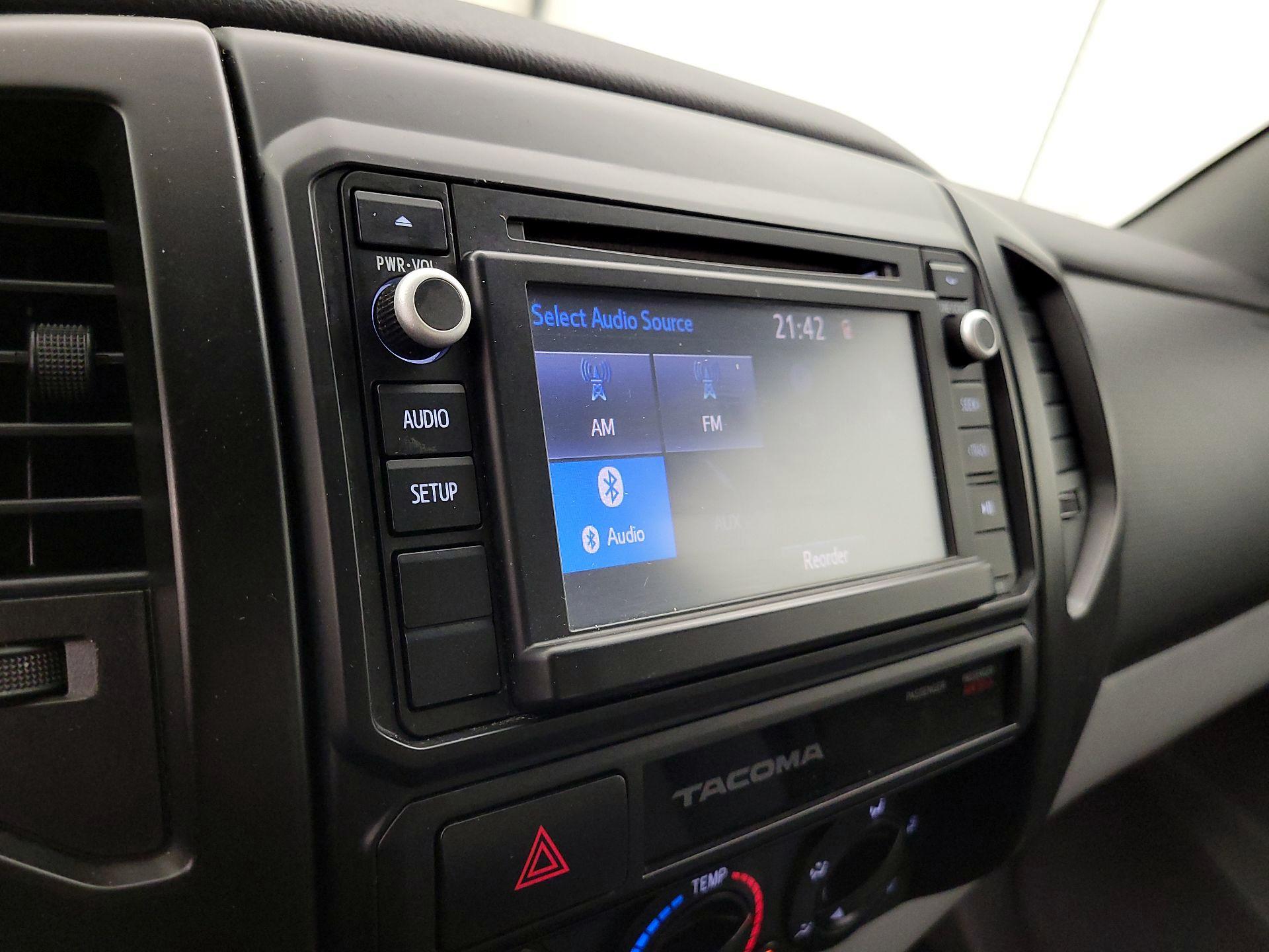 Thumbnail: 2015 Toyota Tacoma - 14