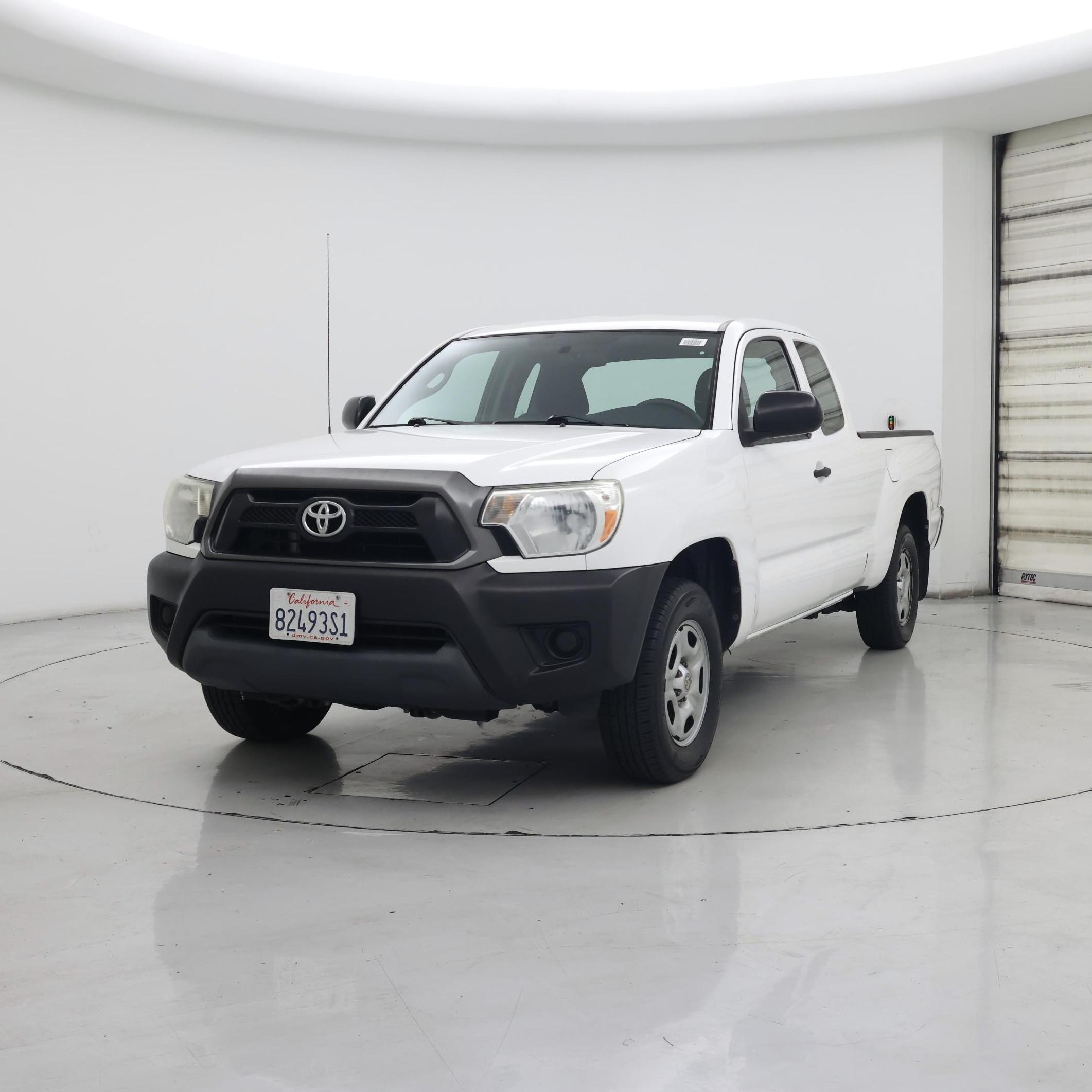 Thumbnail: 2015 Toyota Tacoma - 4