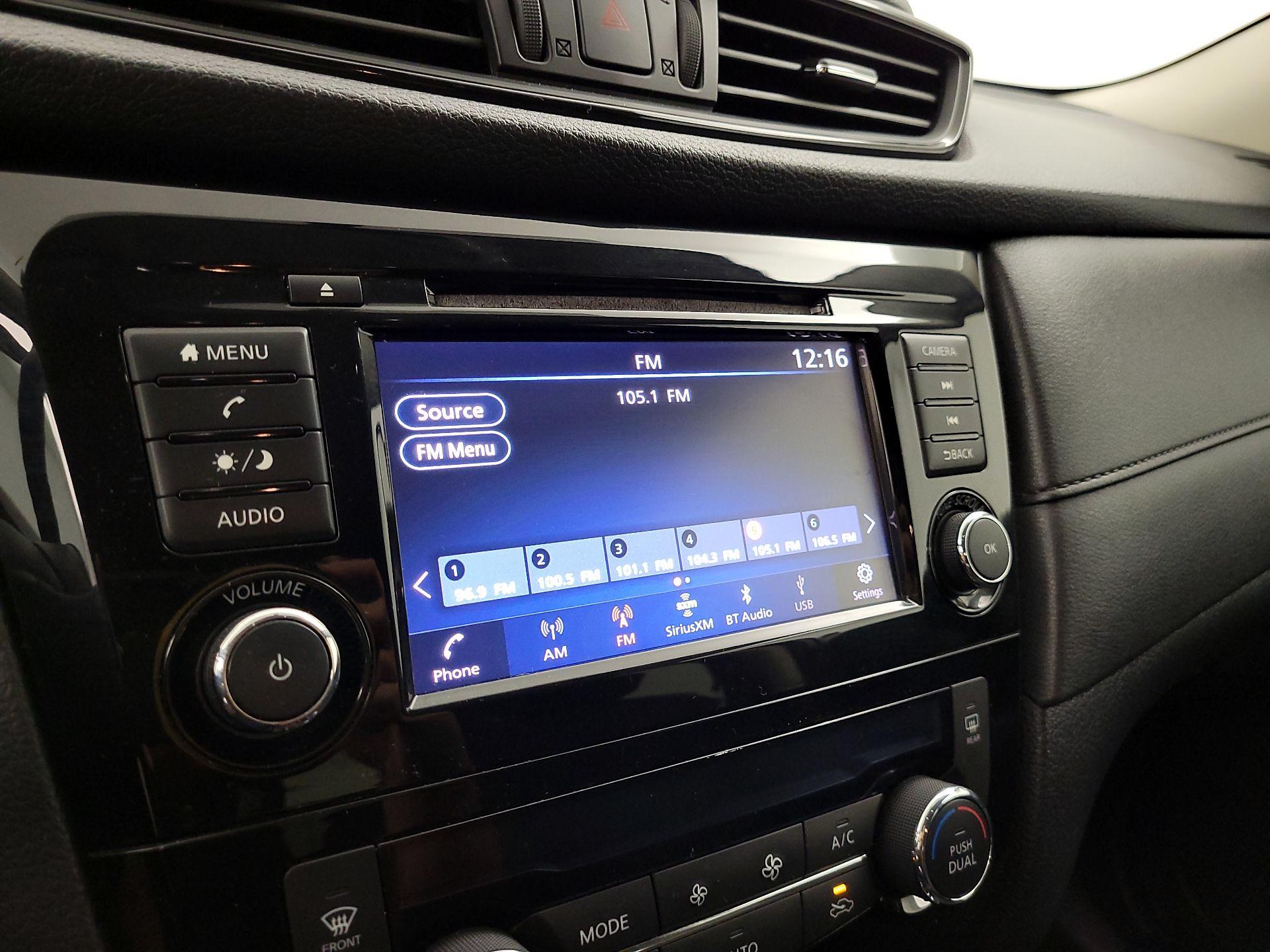 Thumbnail: 2018 Nissan Rogue - 15