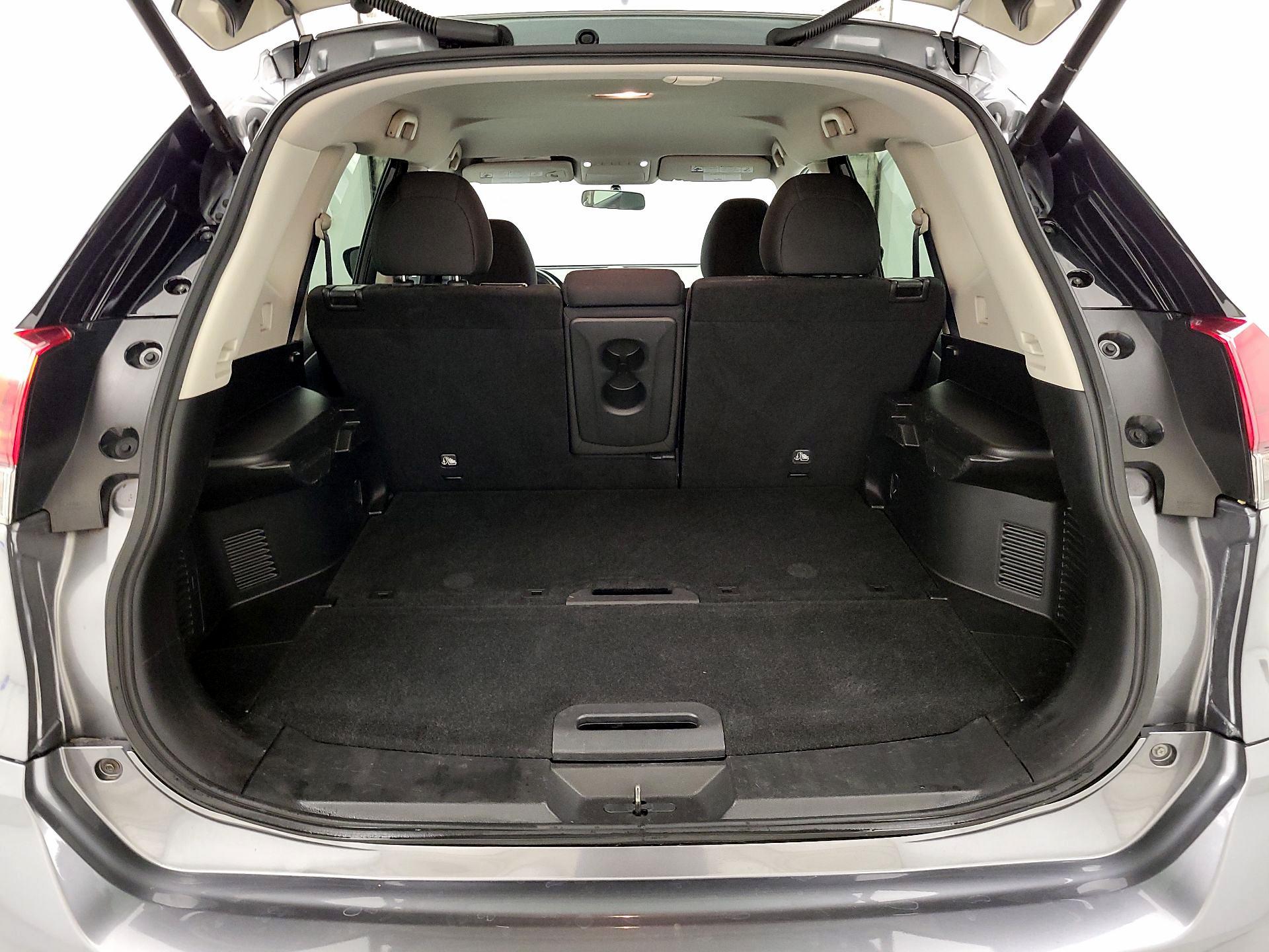 Thumbnail: 2018 Nissan Rogue - 20