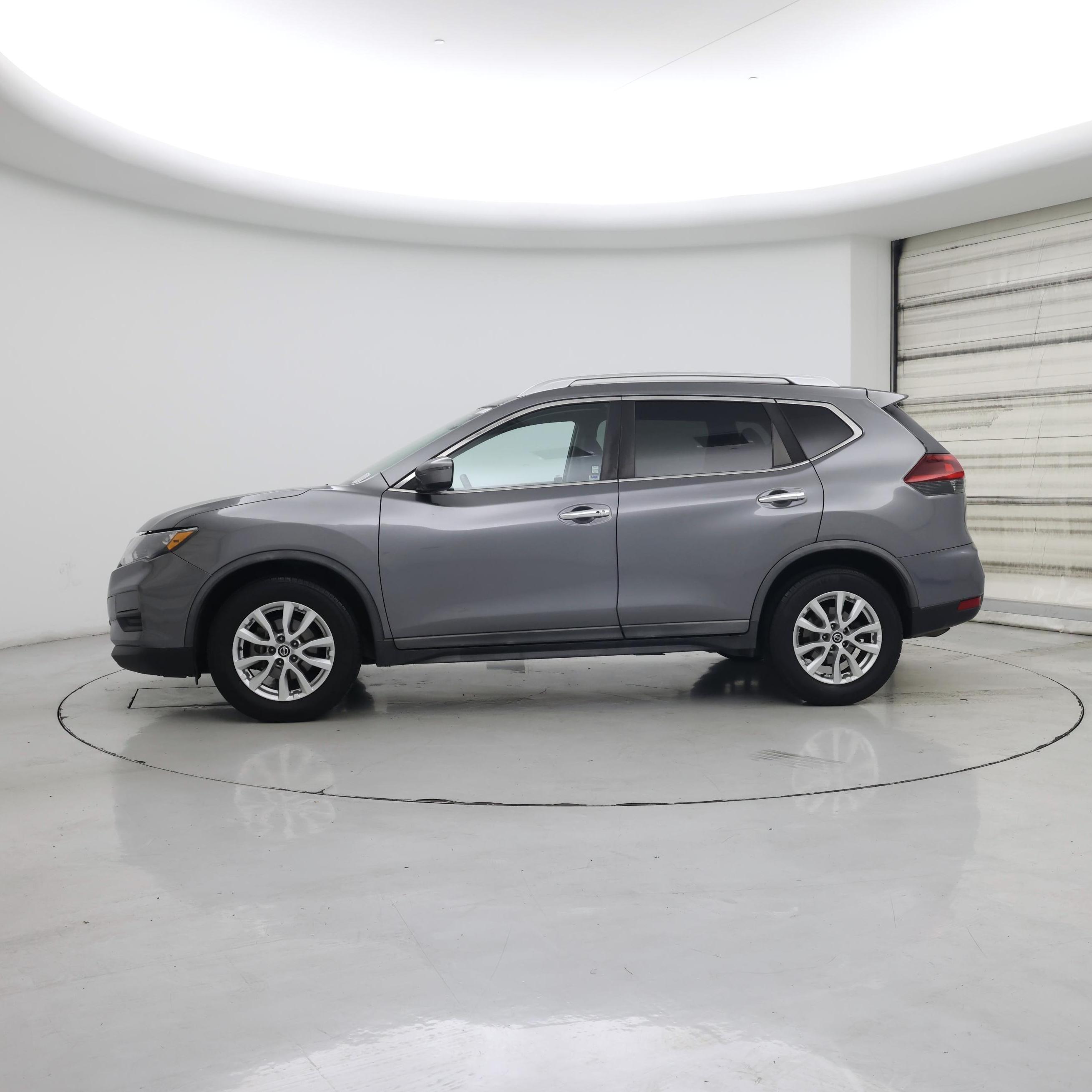 Thumbnail: 2018 Nissan Rogue - 3