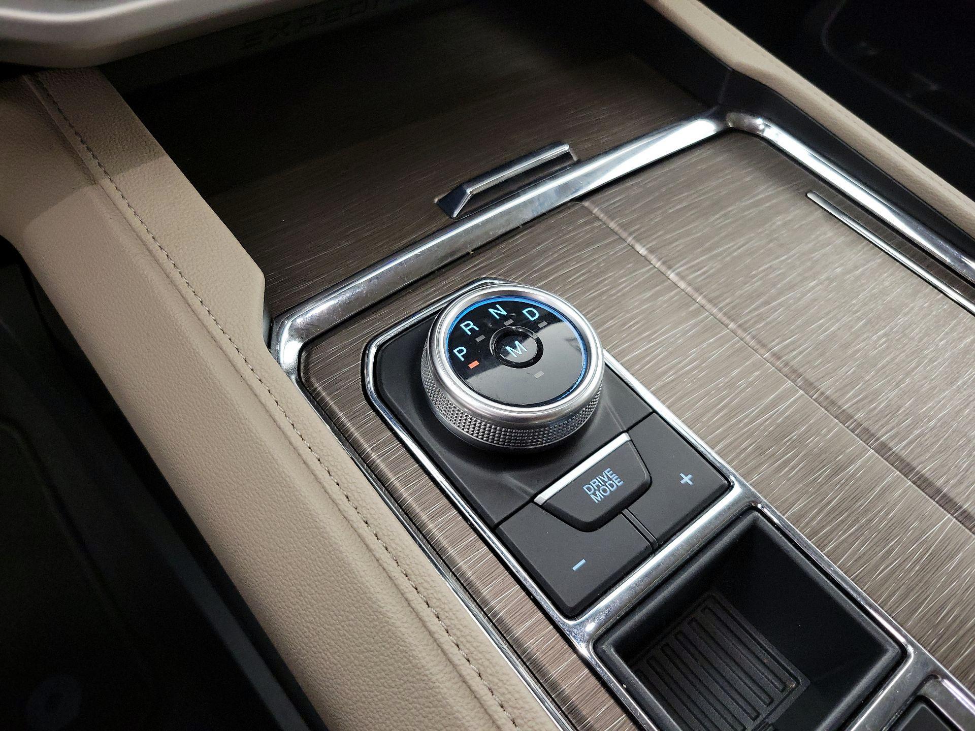 Thumbnail: 2024 Ford Expedition - 18