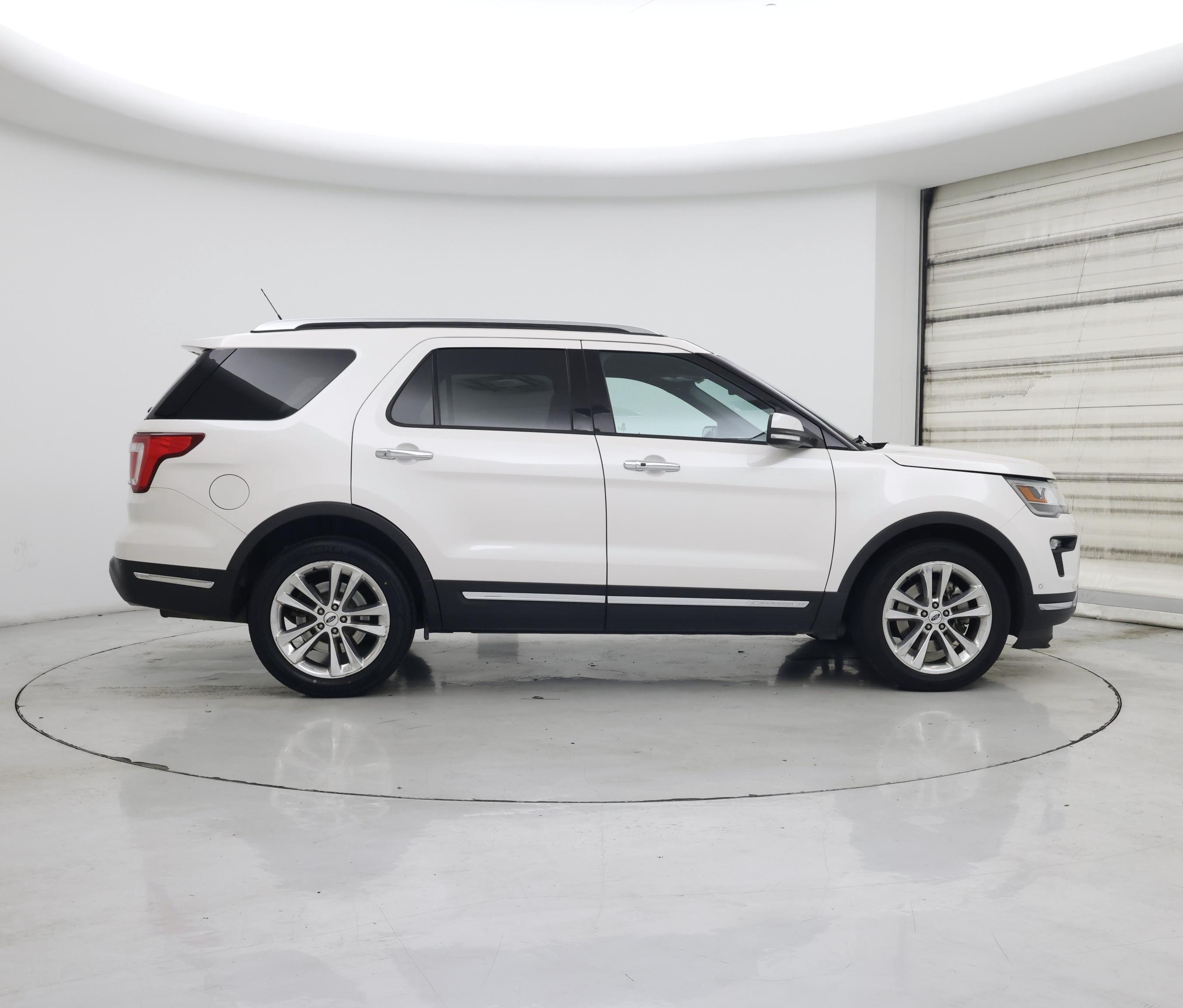 Thumbnail: 2018 Ford Explorer - 7