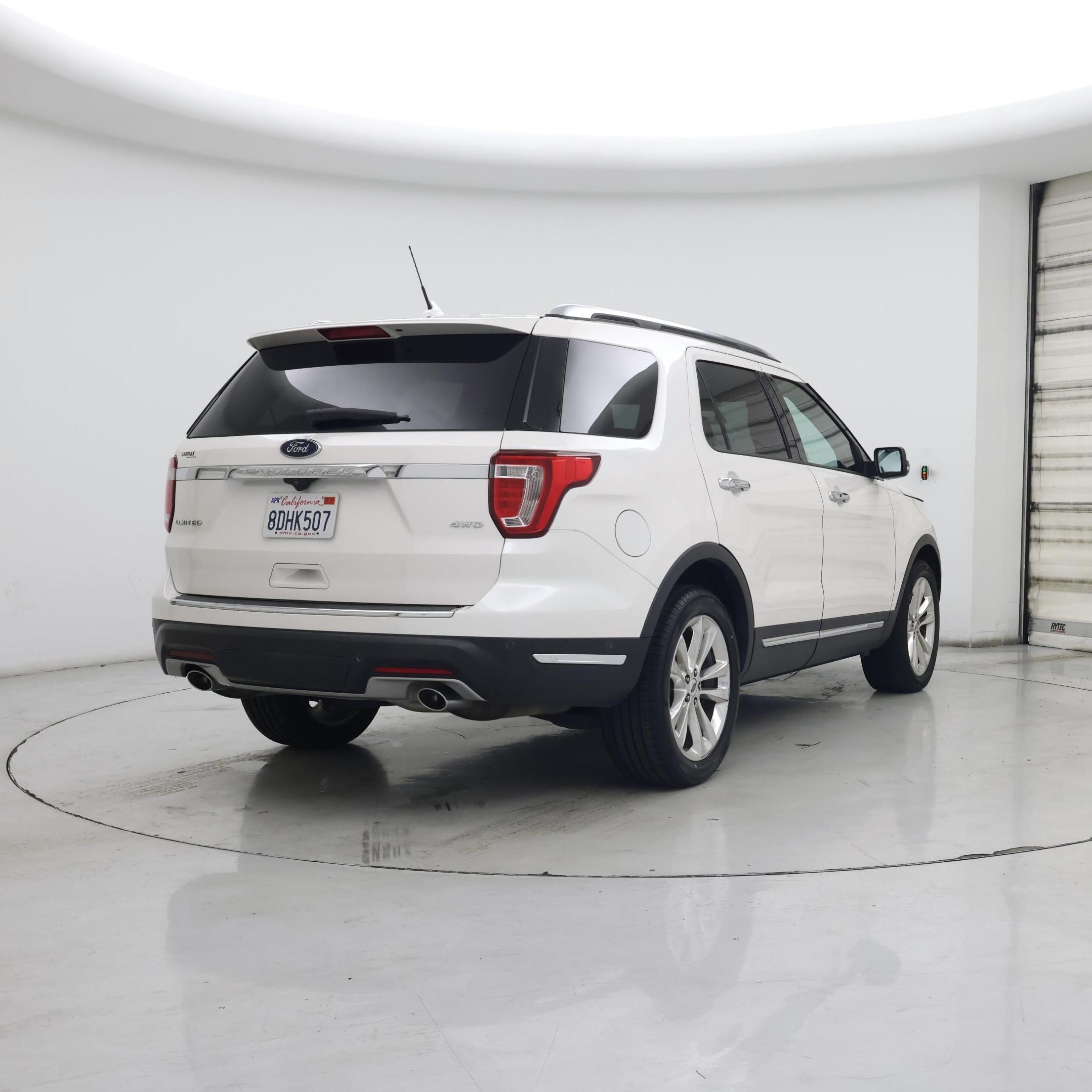 Thumbnail: 2018 Ford Explorer - 8