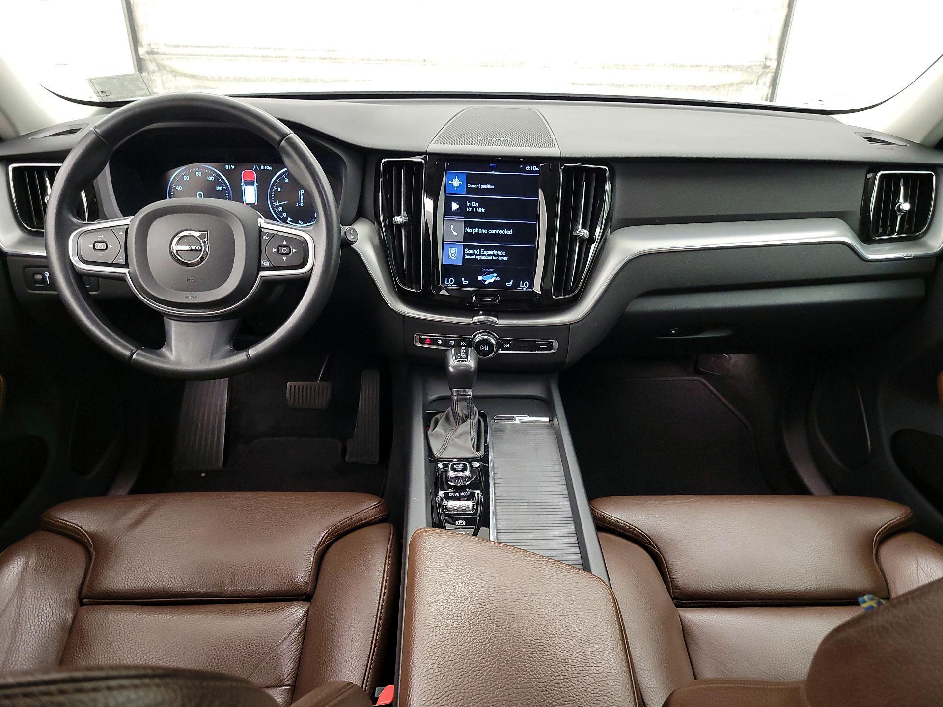 Thumbnail: 2019 Volvo XC60 - 9