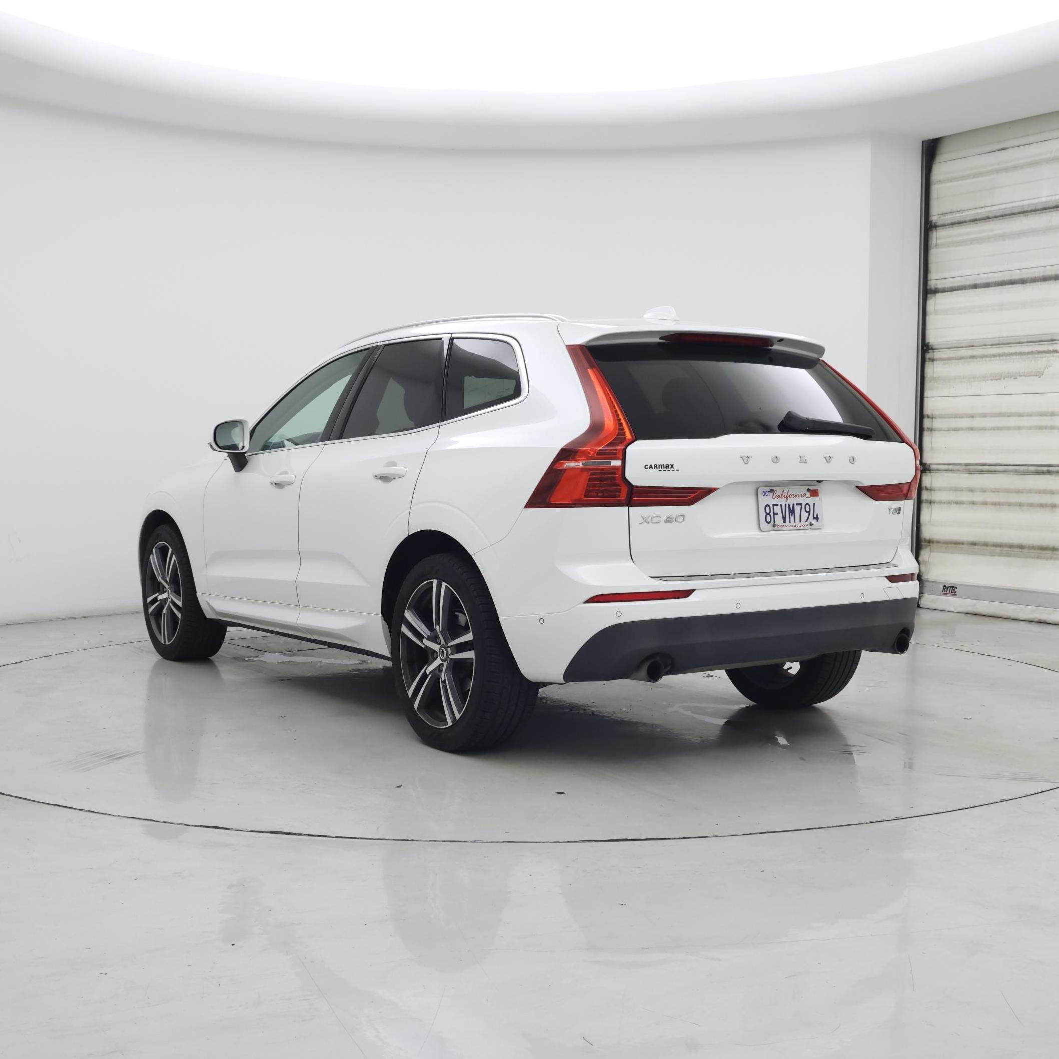 Thumbnail: 2019 Volvo XC60 - 2