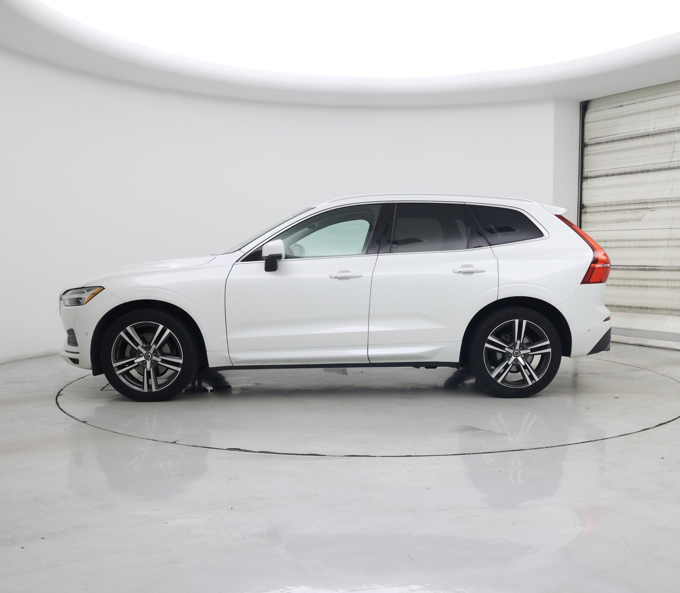 Thumbnail: 2019 Volvo XC60 - 3