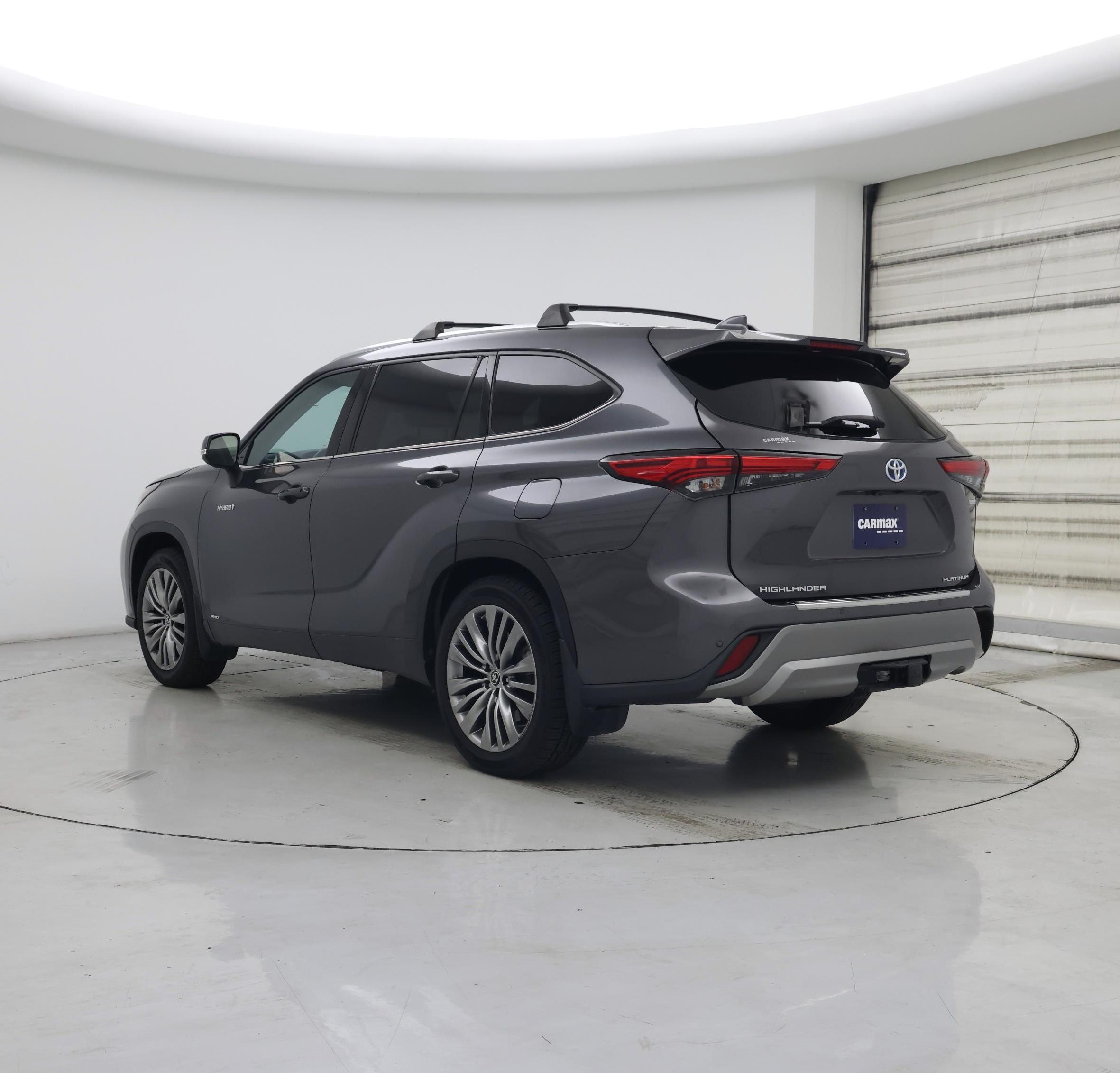 Thumbnail: 2021 Toyota Highlander - 2