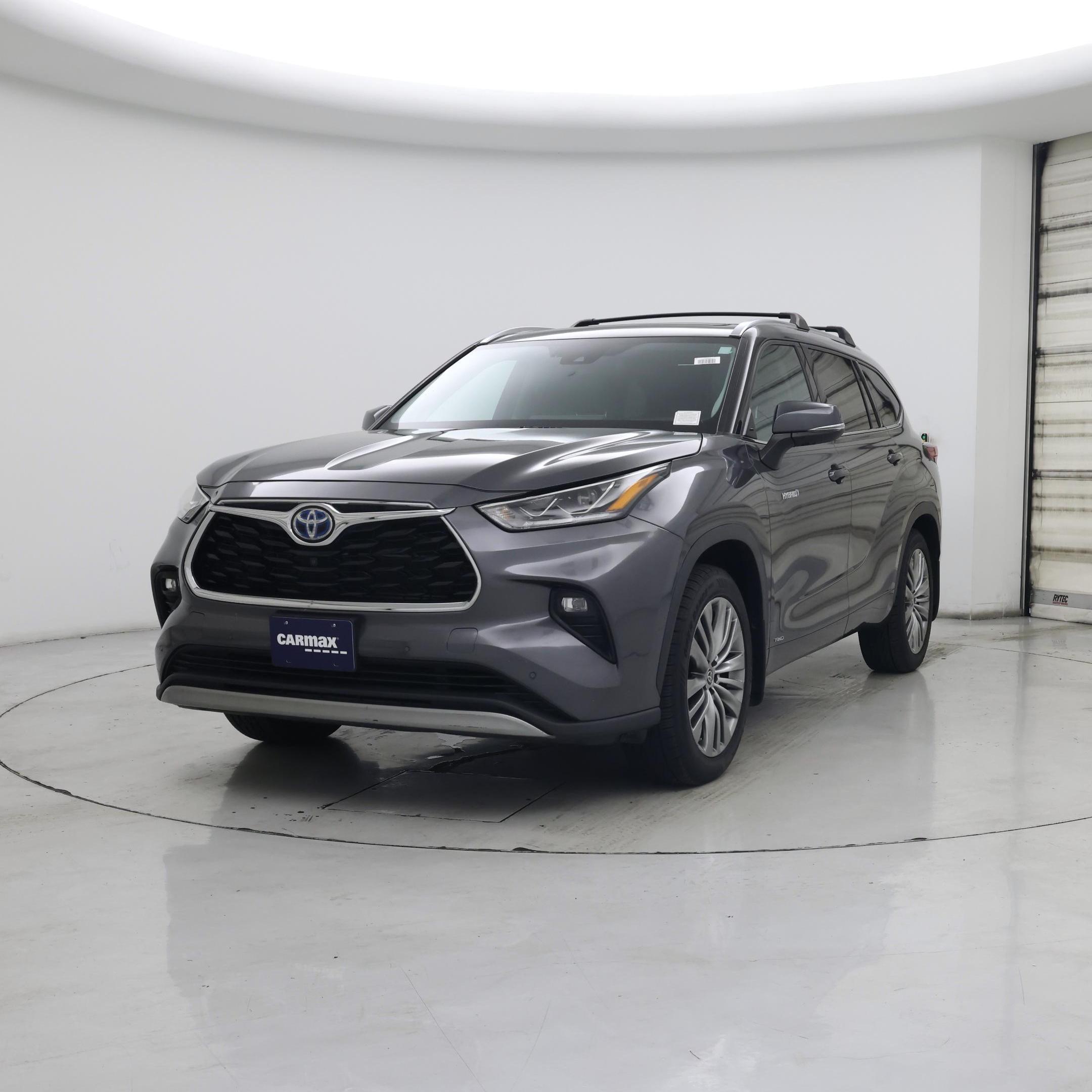 Thumbnail: 2021 Toyota Highlander - 4