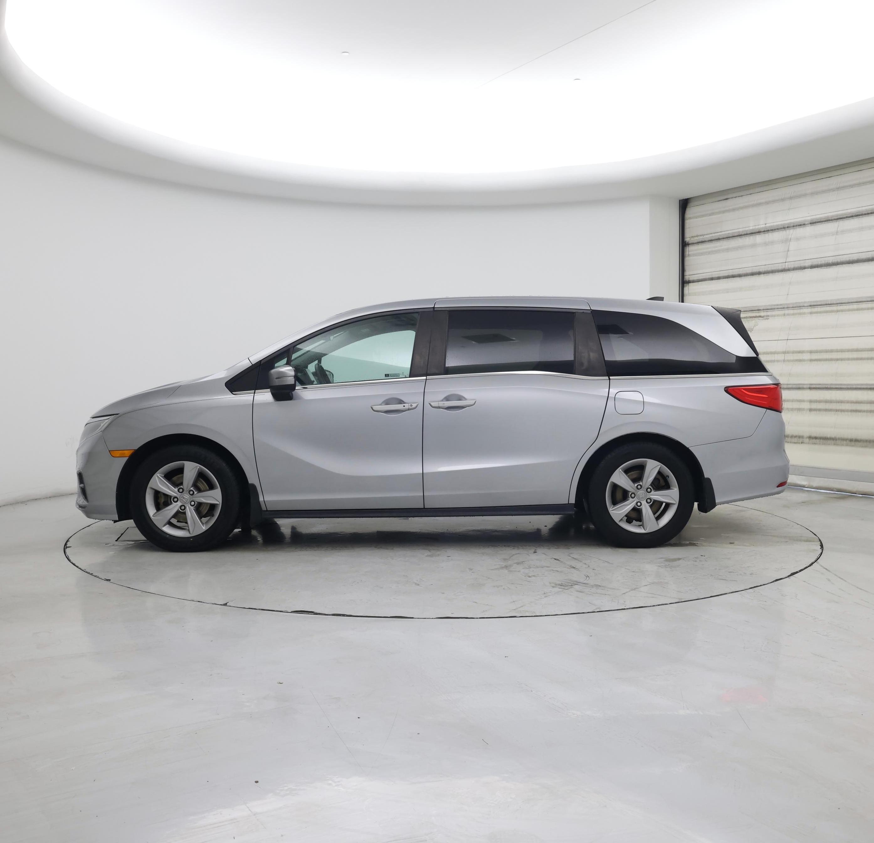 Thumbnail: 2020 Honda Odyssey - 3