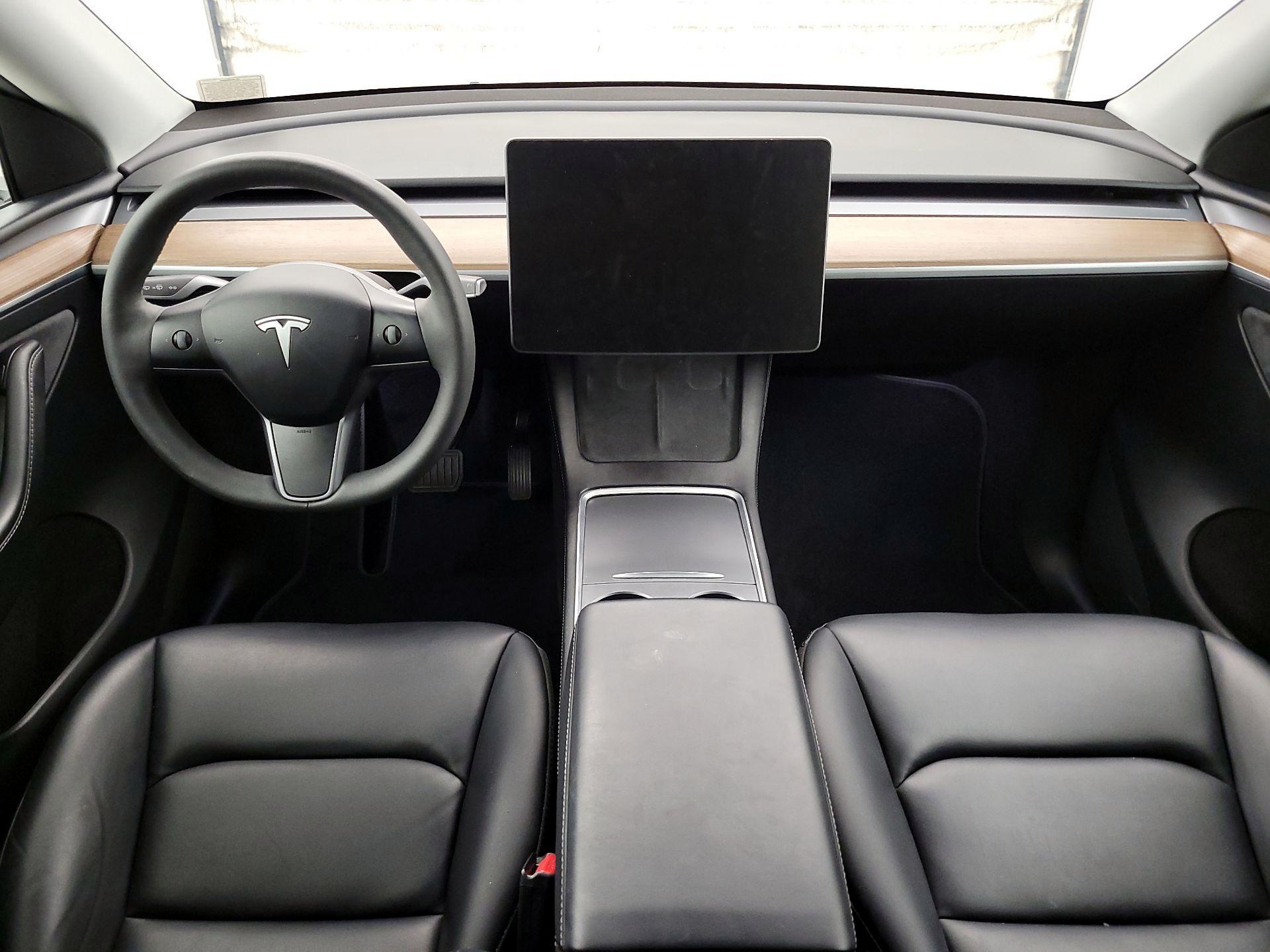 Thumbnail: 2024 Tesla Model Y - 9