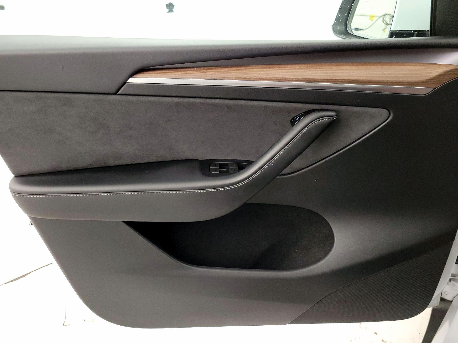 Thumbnail: 2024 Tesla Model Y - 12