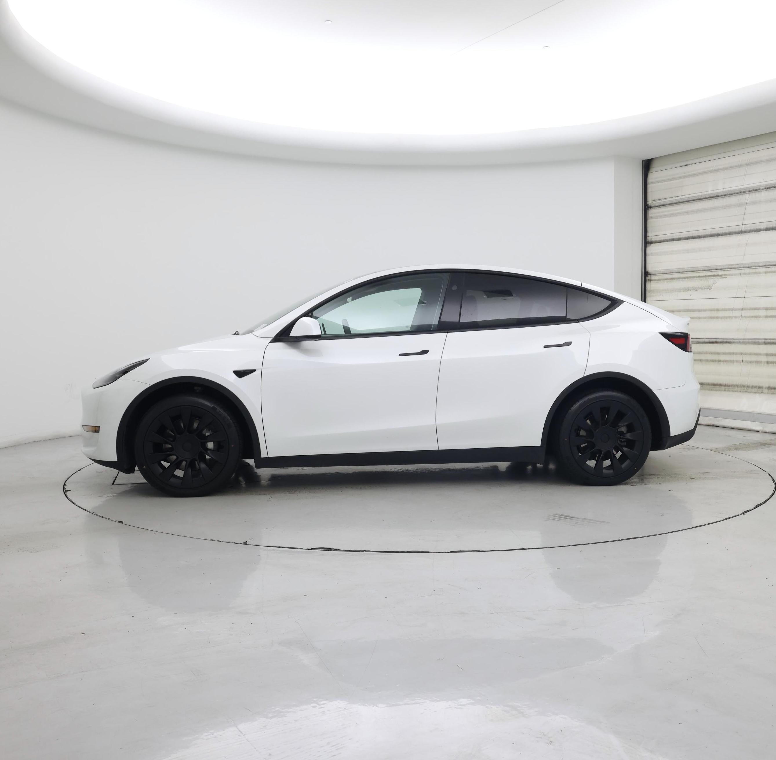 Thumbnail: 2024 Tesla Model Y - 3