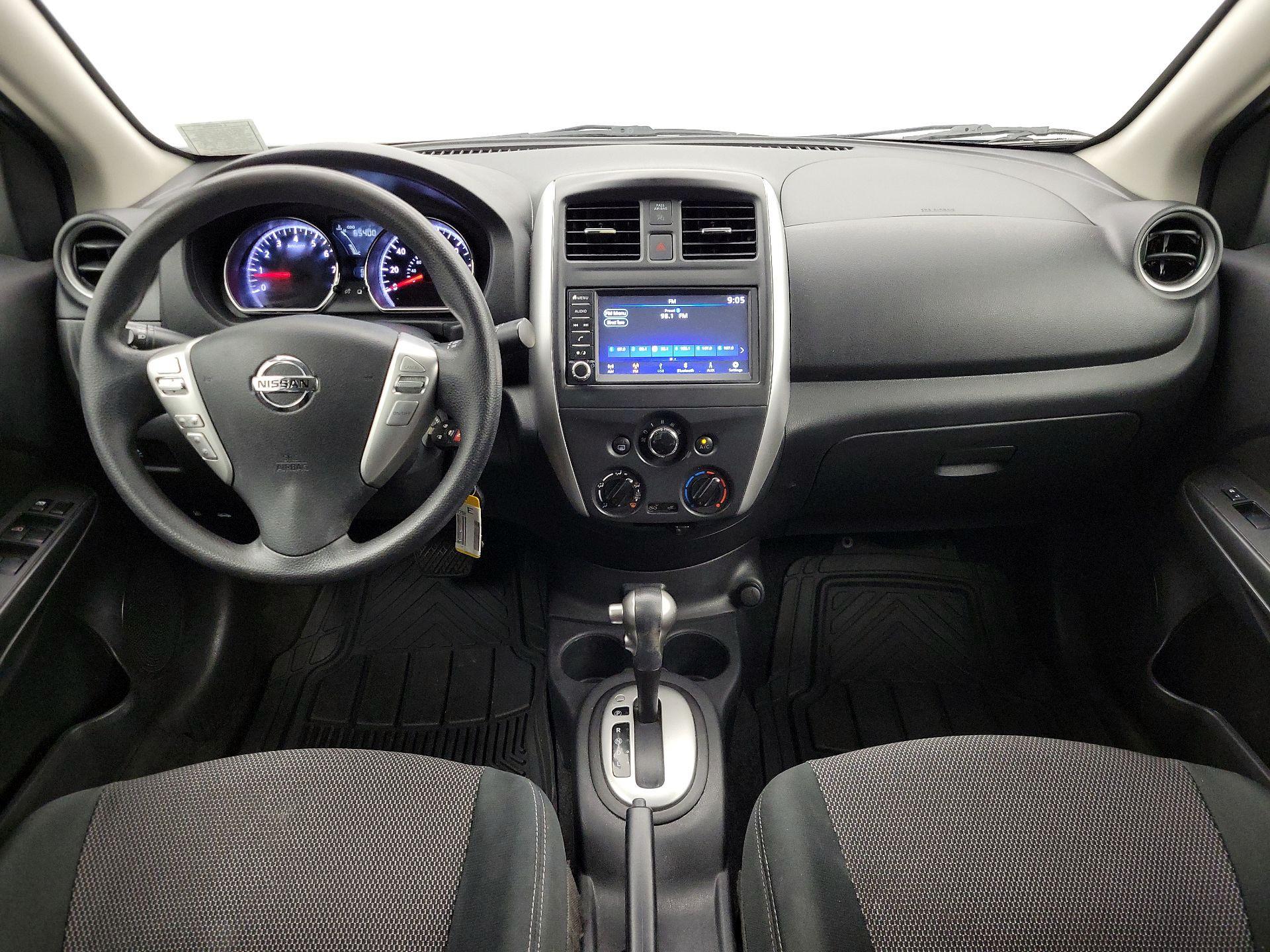Thumbnail: 2019 Nissan Versa - 9
