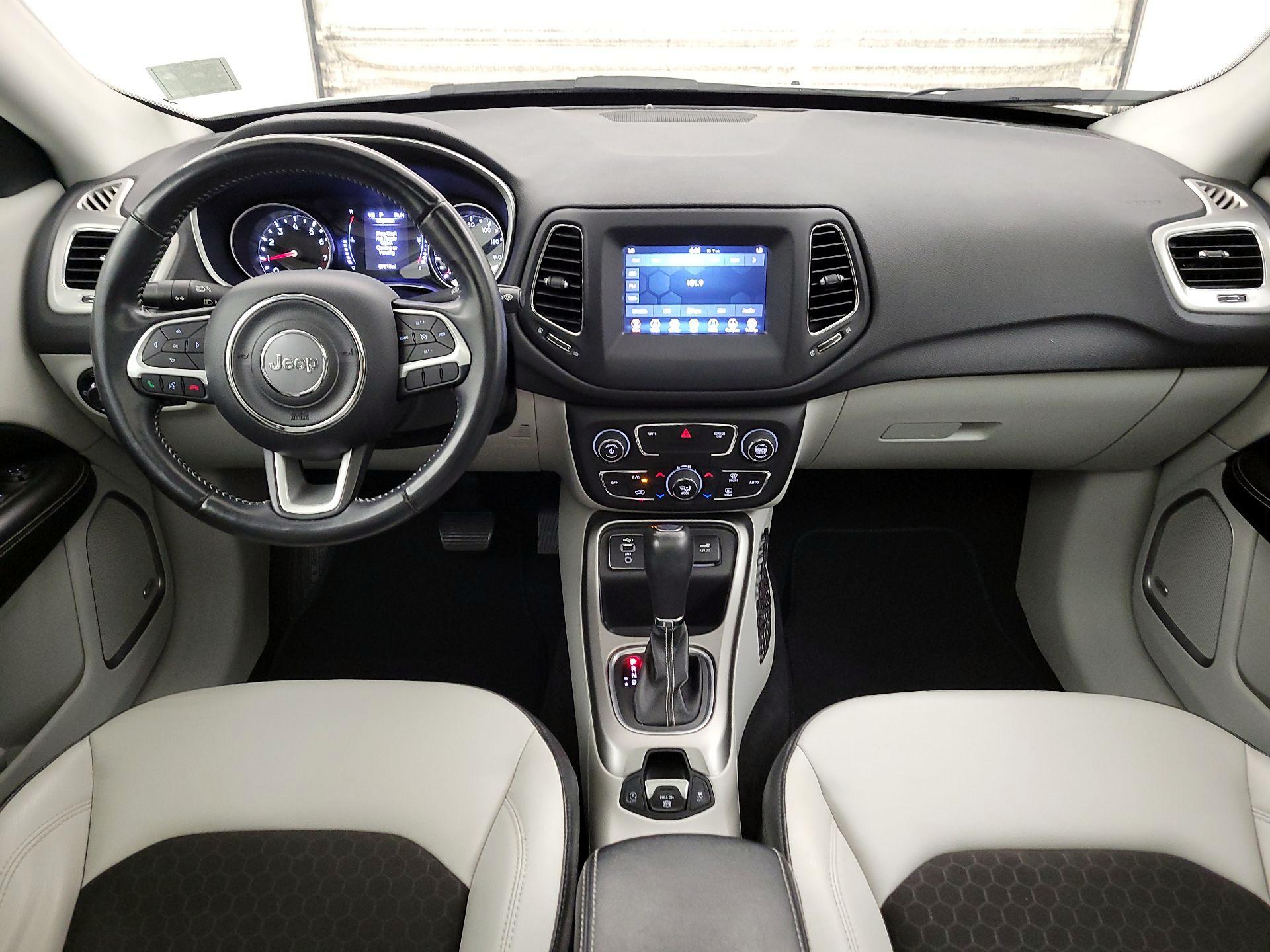 Thumbnail: 2021 Jeep Compass - 9