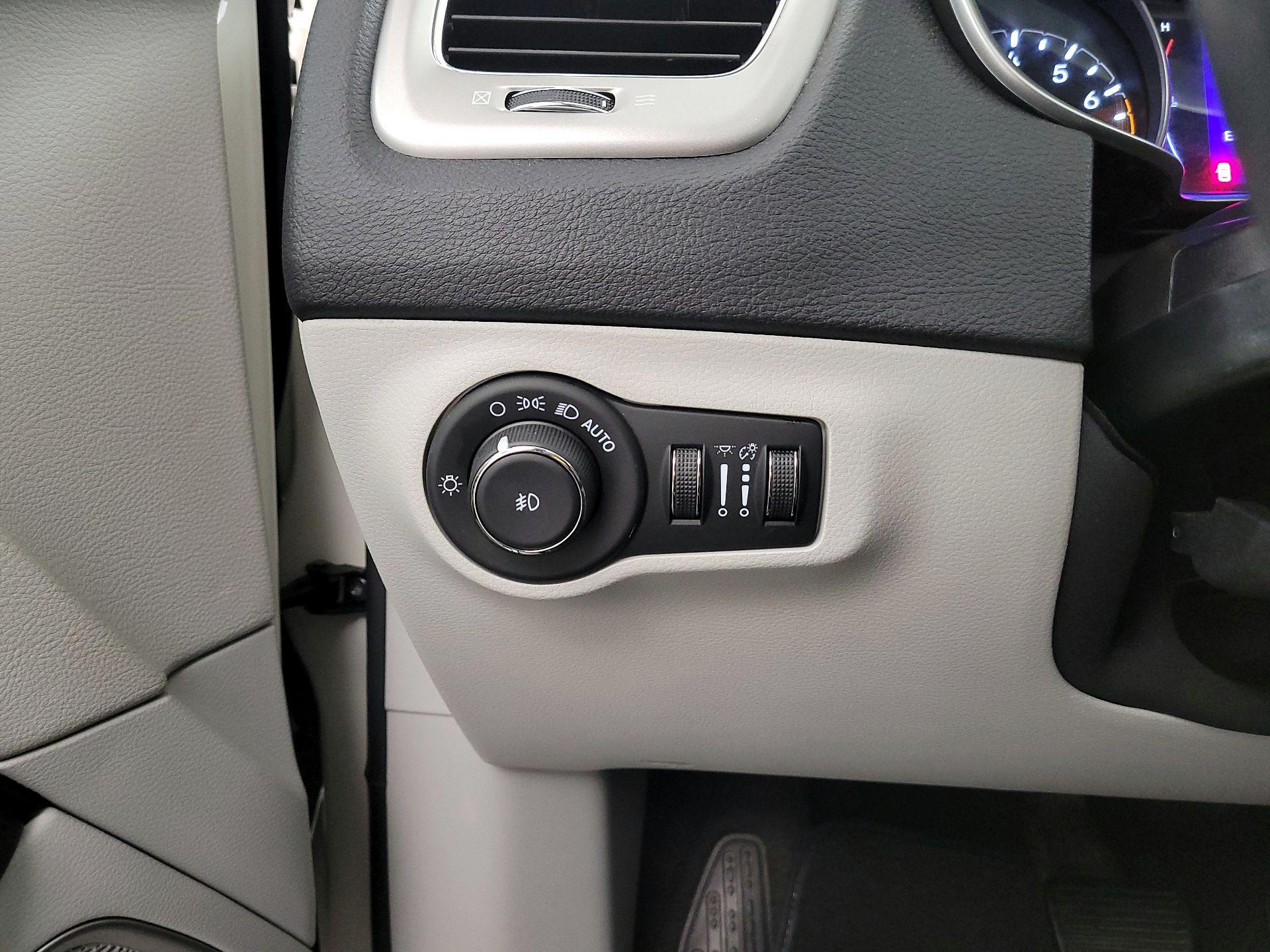 Thumbnail: 2021 Jeep Compass - 13