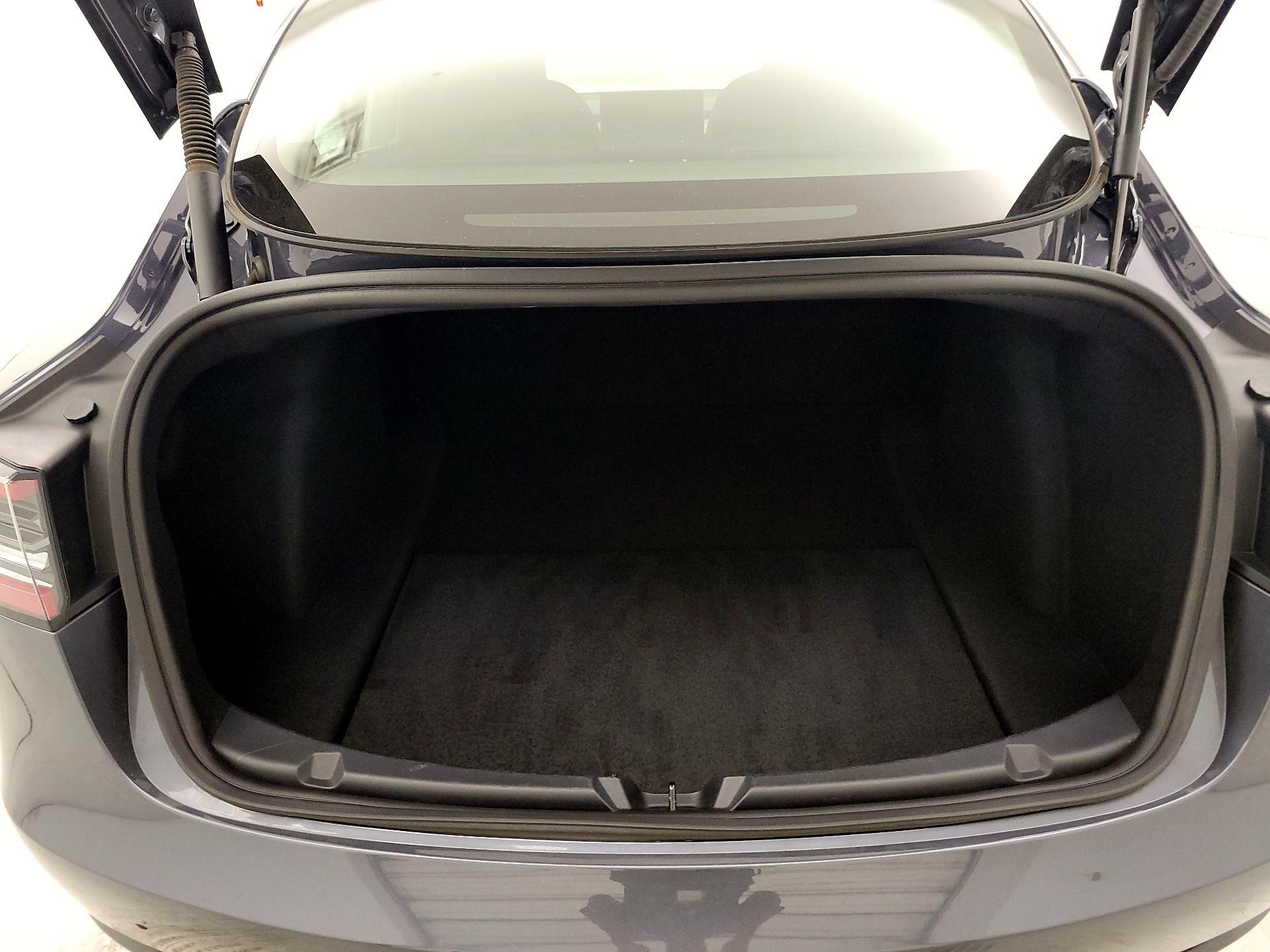 Thumbnail: 2023 Tesla Model 3 - 19