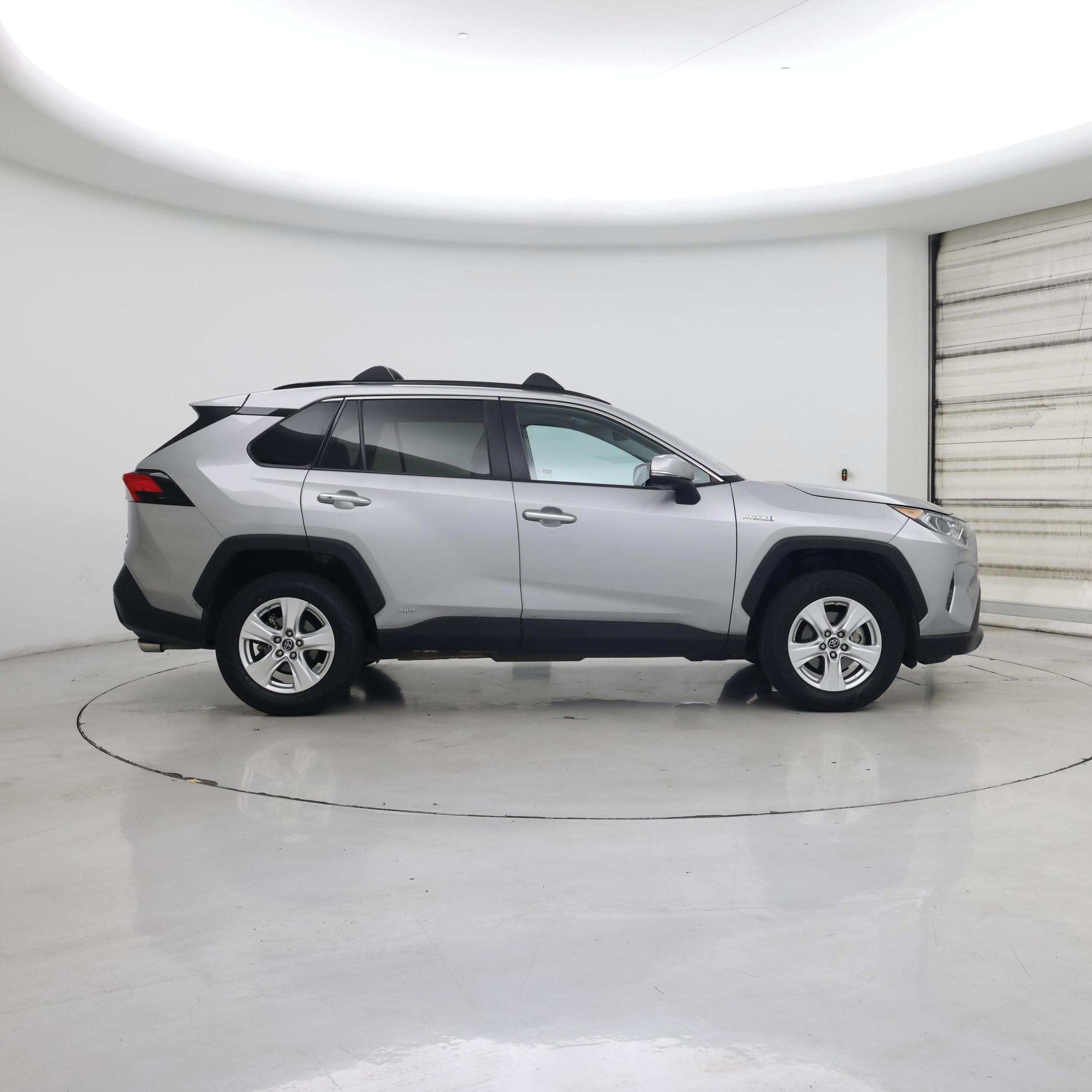 Thumbnail: 2019 Toyota RAV4 - 7