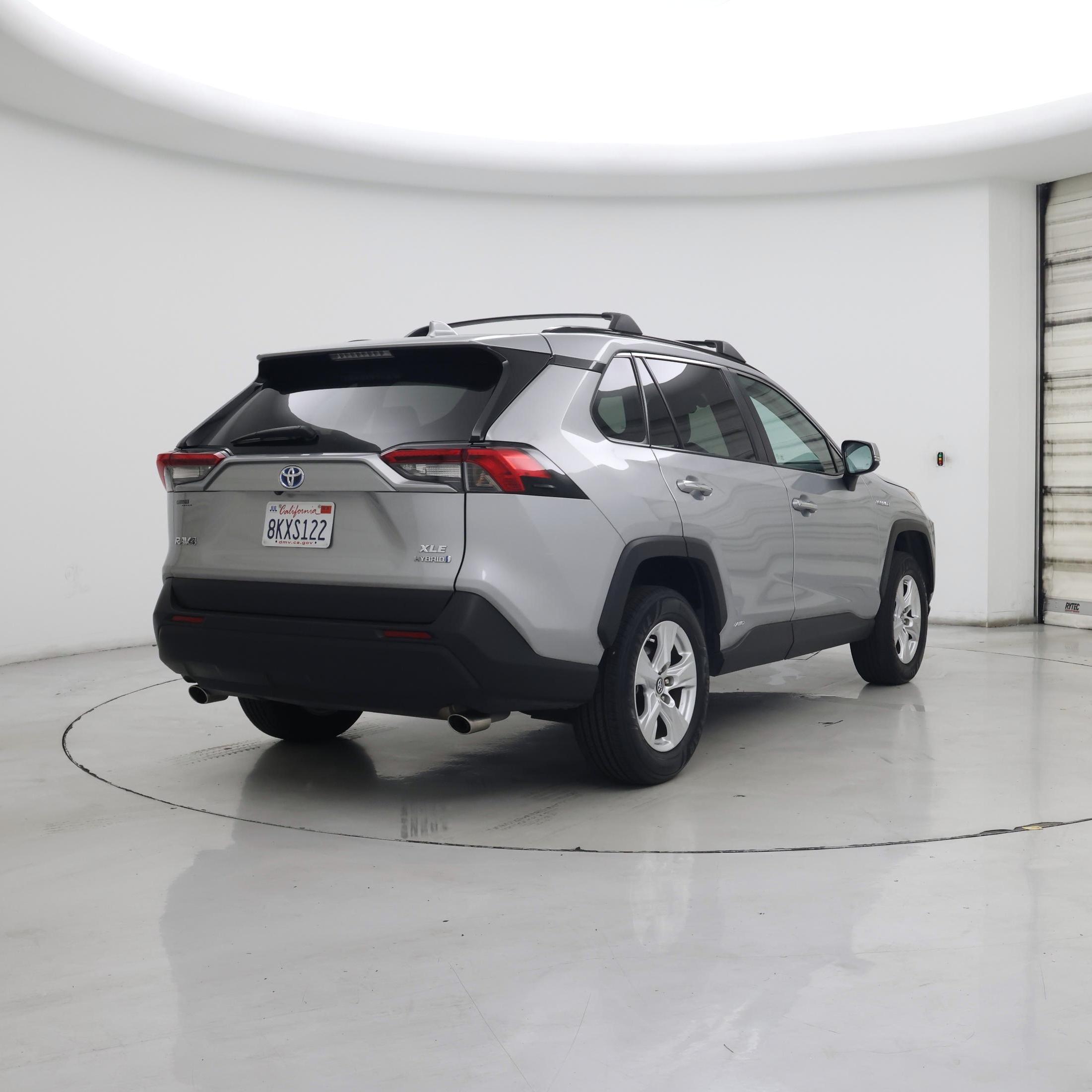 Thumbnail: 2019 Toyota RAV4 - 8