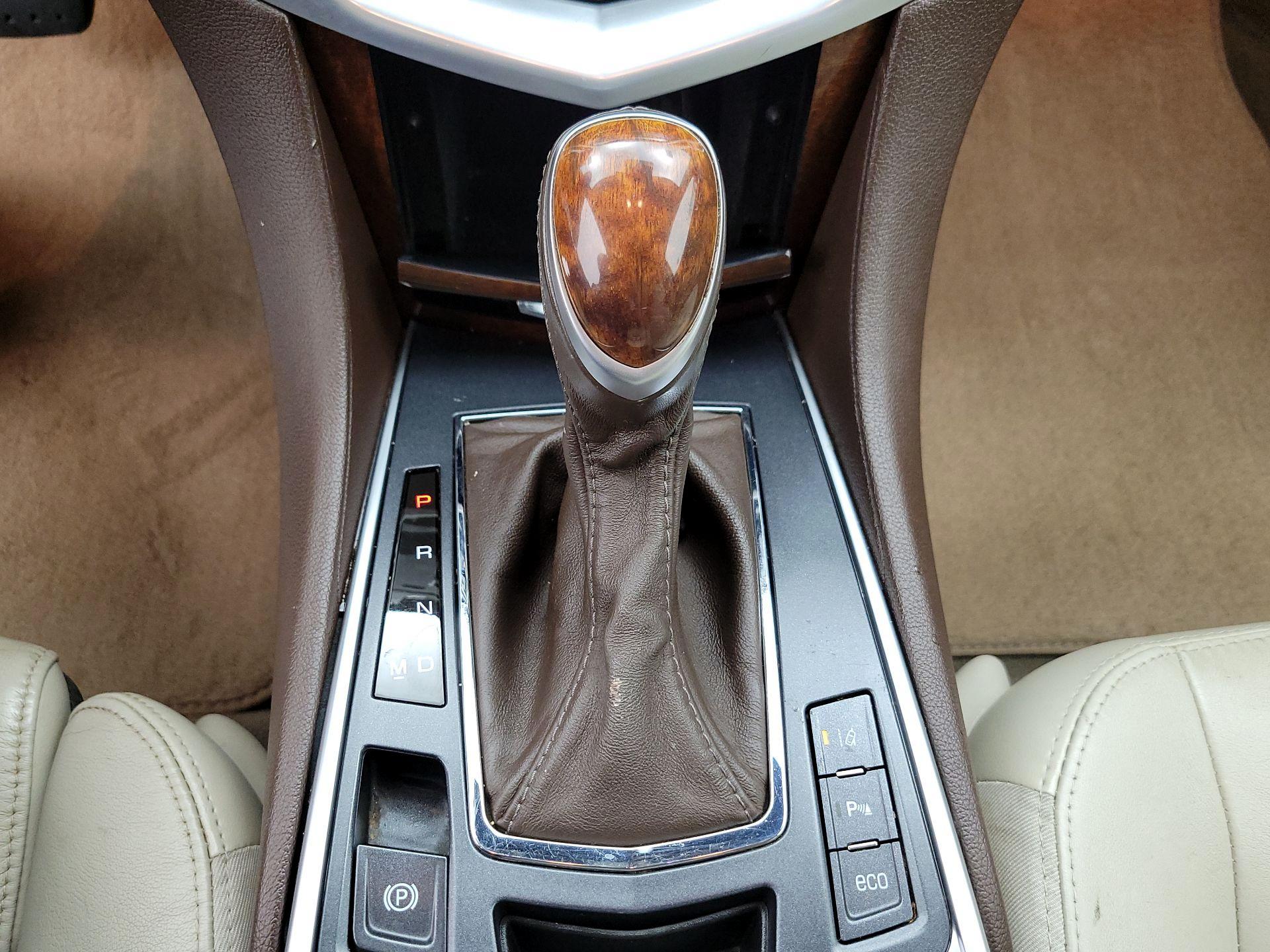 Thumbnail: 2016 Cadillac SRX - 17