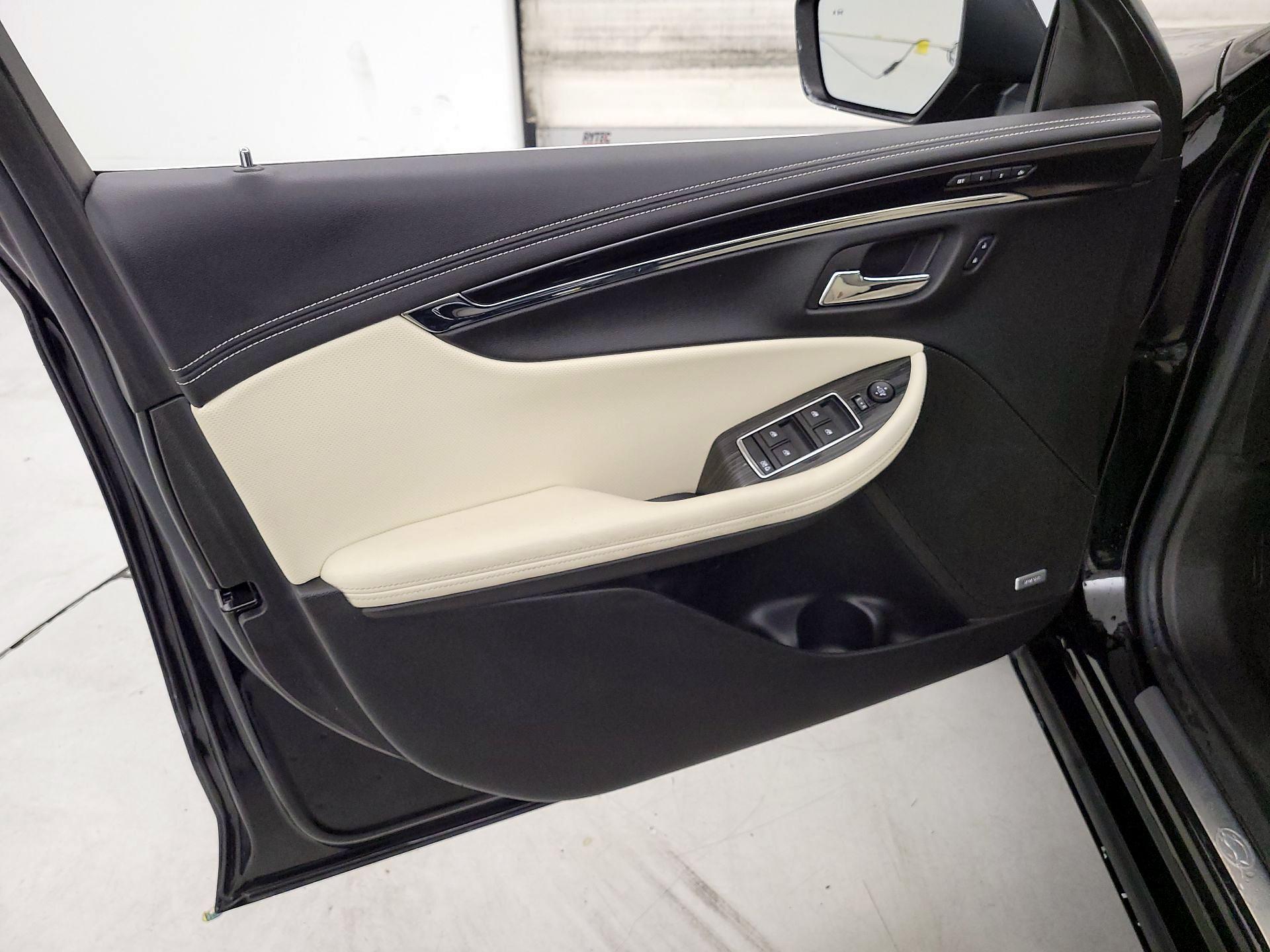 Thumbnail: 2017 Chevrolet Impala - 12