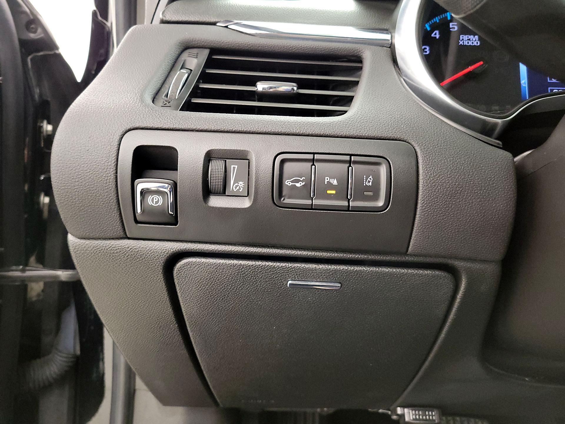 Thumbnail: 2017 Chevrolet Impala - 13