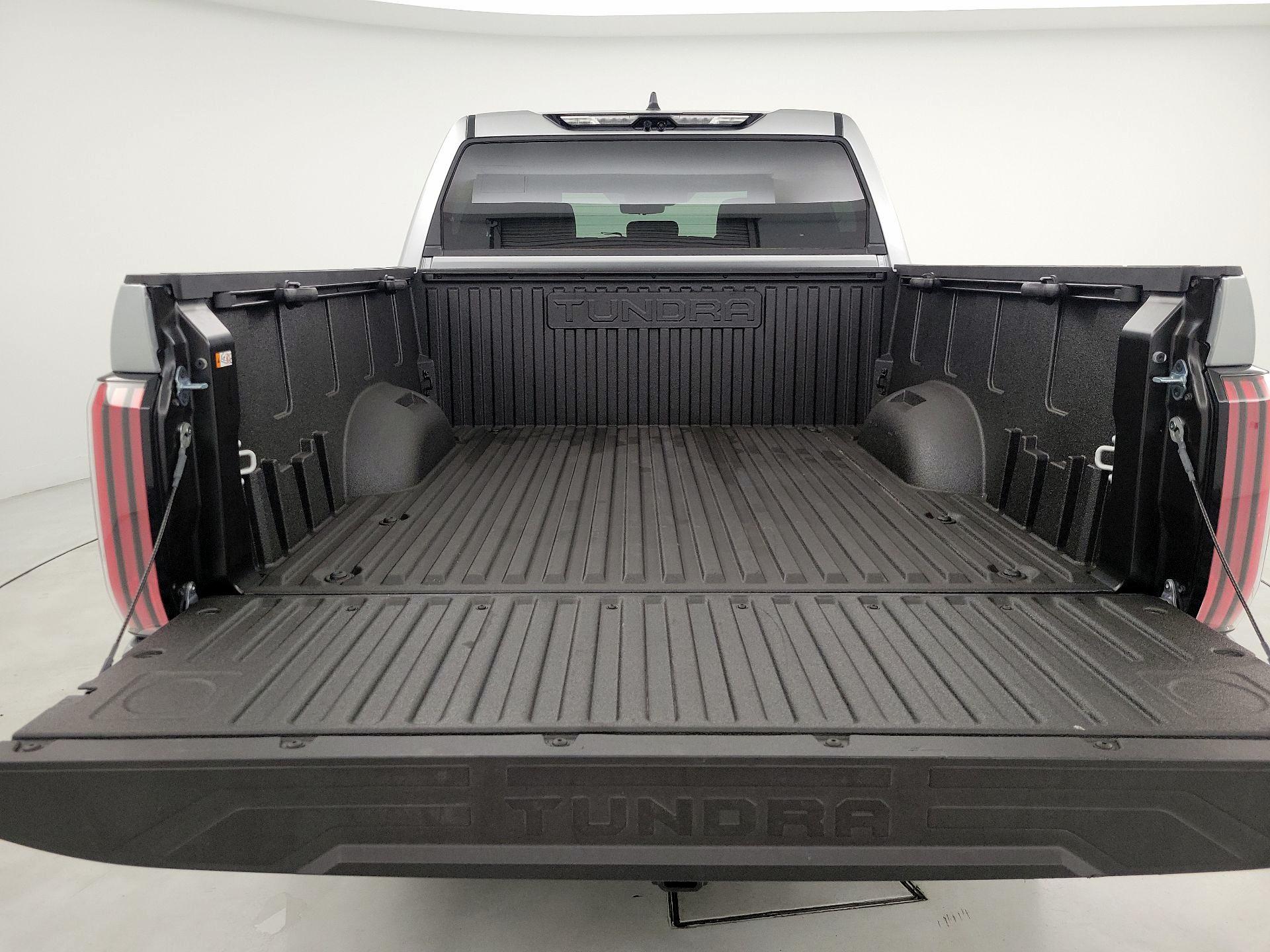 Thumbnail: 2025 Toyota Tundra - 19