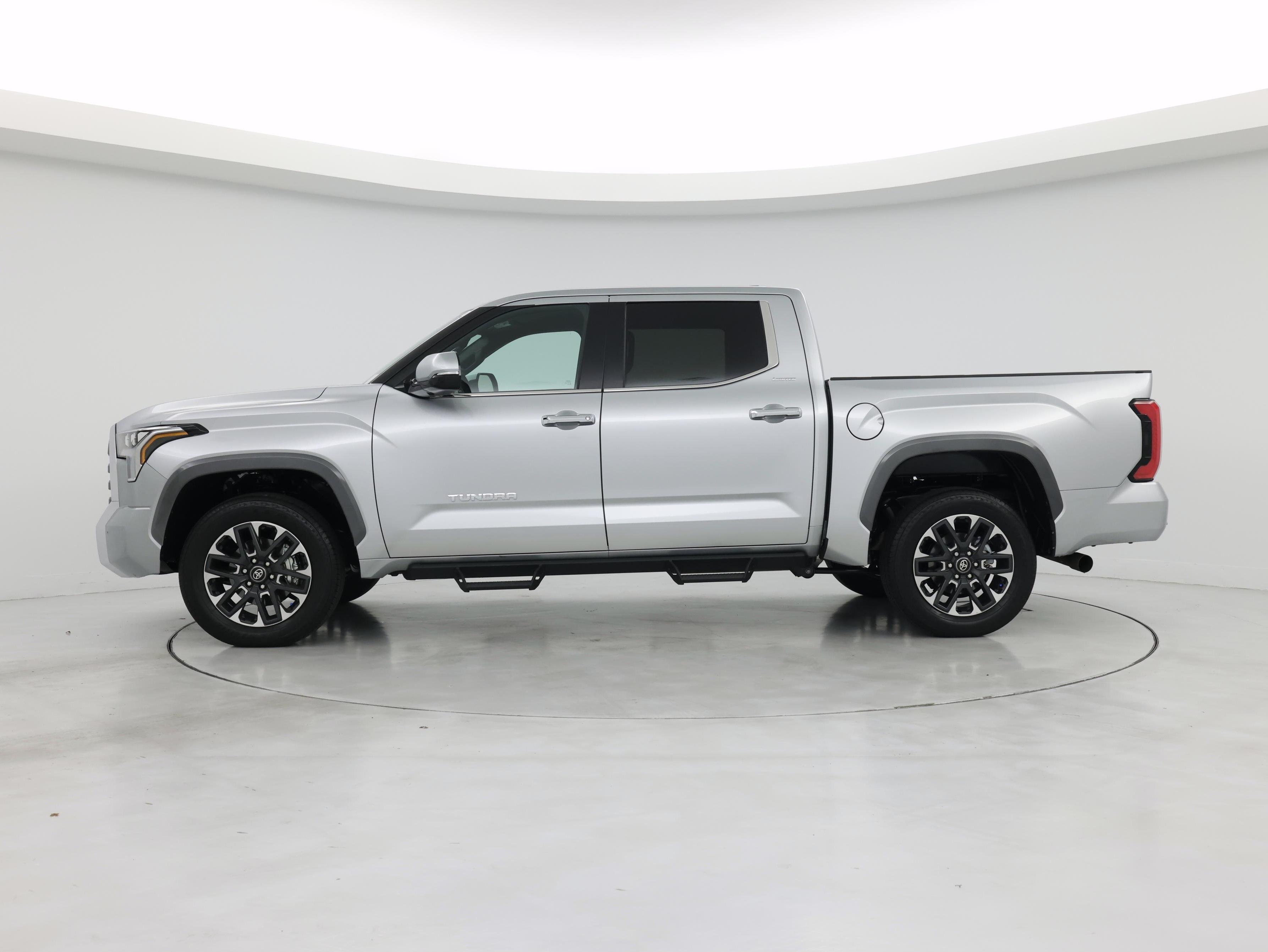 Thumbnail: 2025 Toyota Tundra - 3