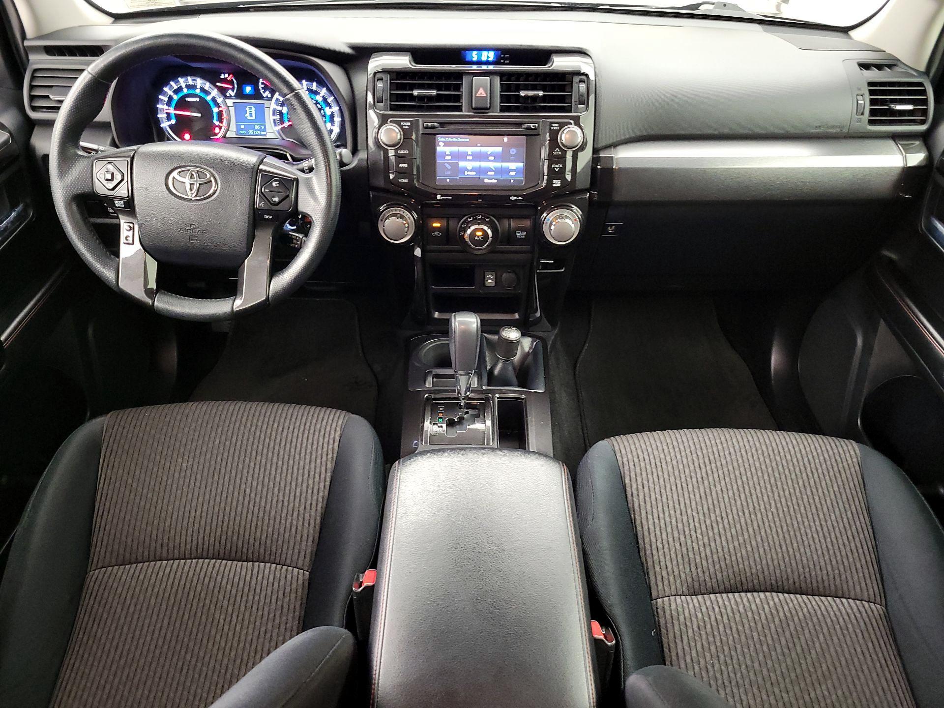 Thumbnail: 2015 Toyota 4Runner - 9