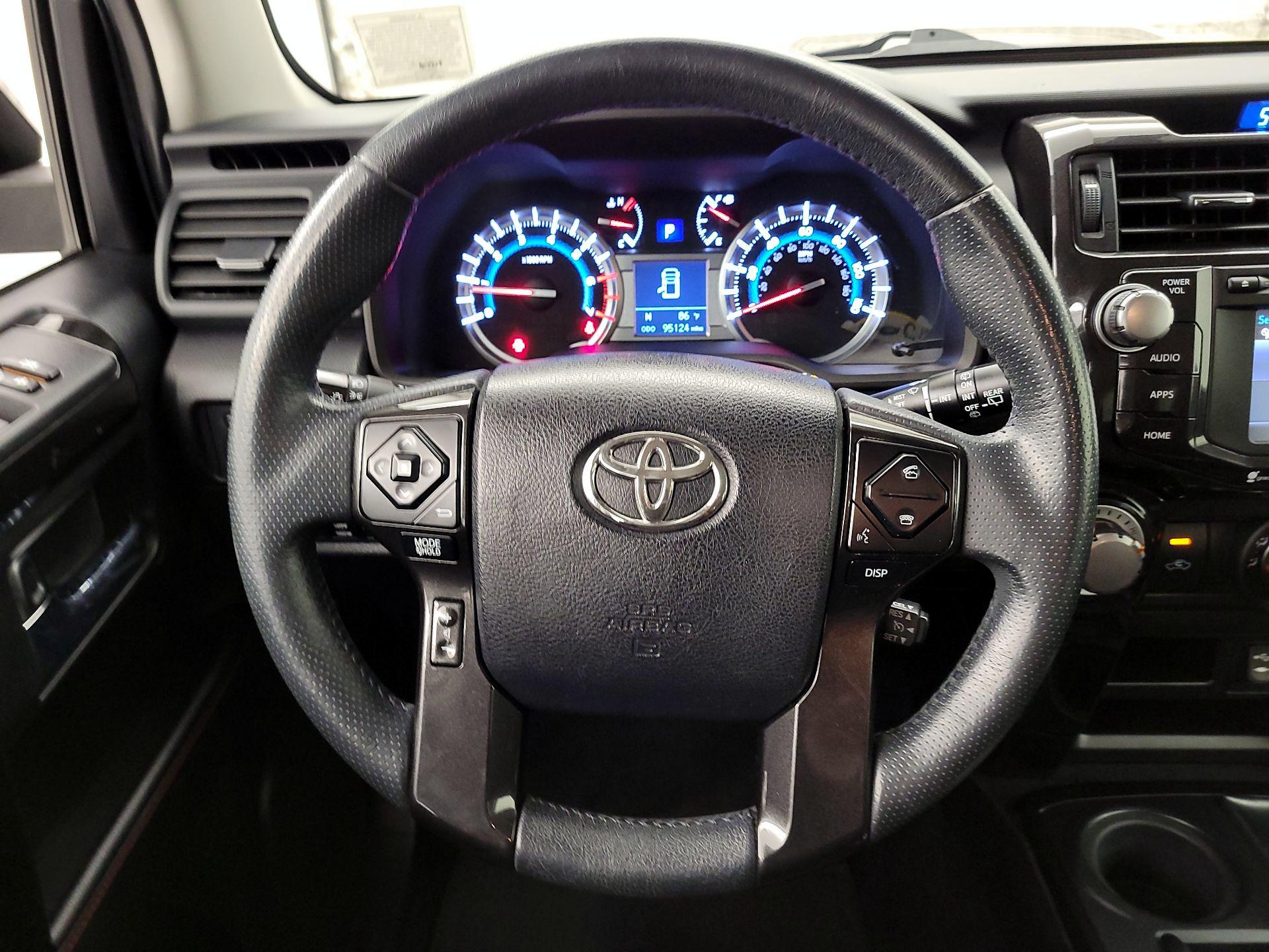 Thumbnail: 2015 Toyota 4Runner - 10