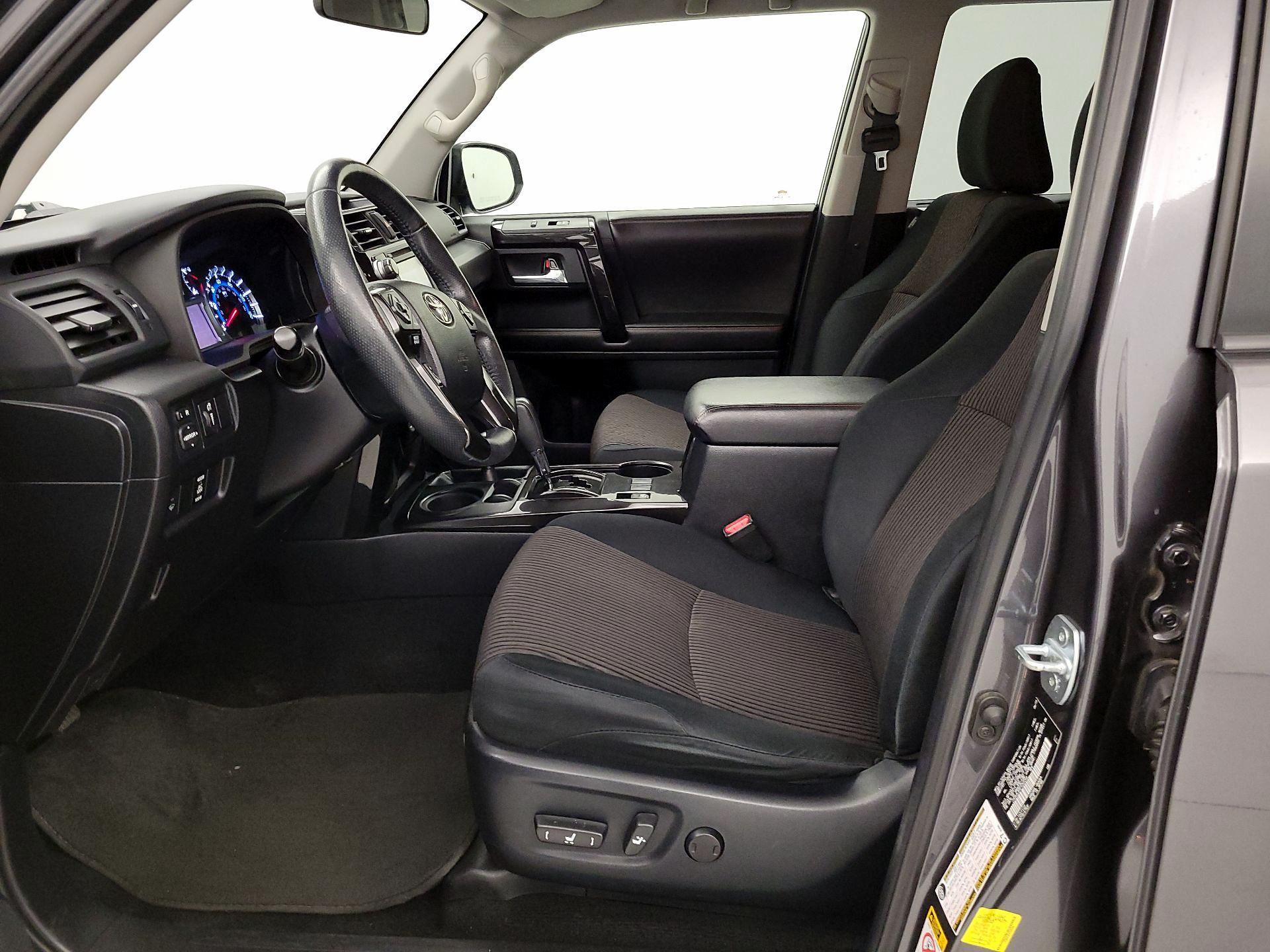 Thumbnail: 2015 Toyota 4Runner - 11