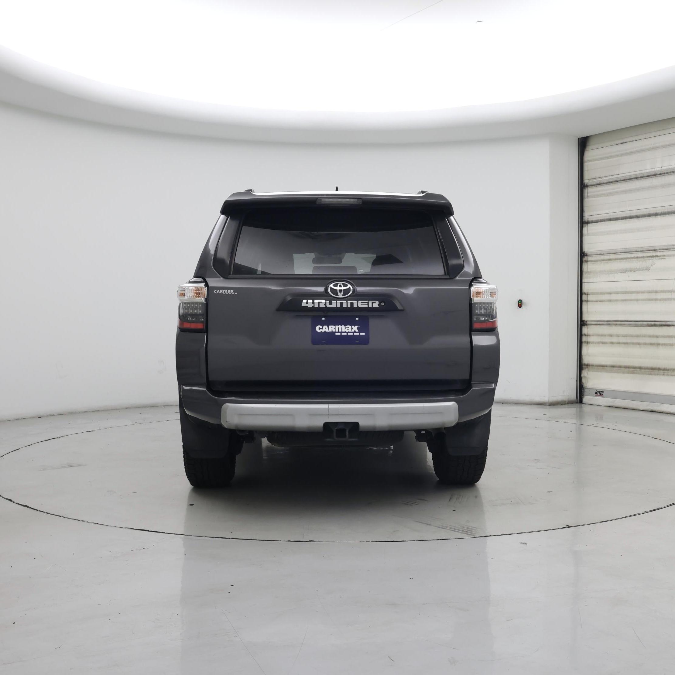Thumbnail: 2015 Toyota 4Runner - 6