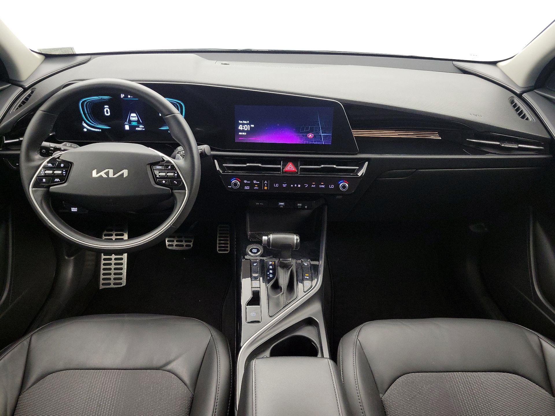 Thumbnail: 2023 Kia Niro - 9
