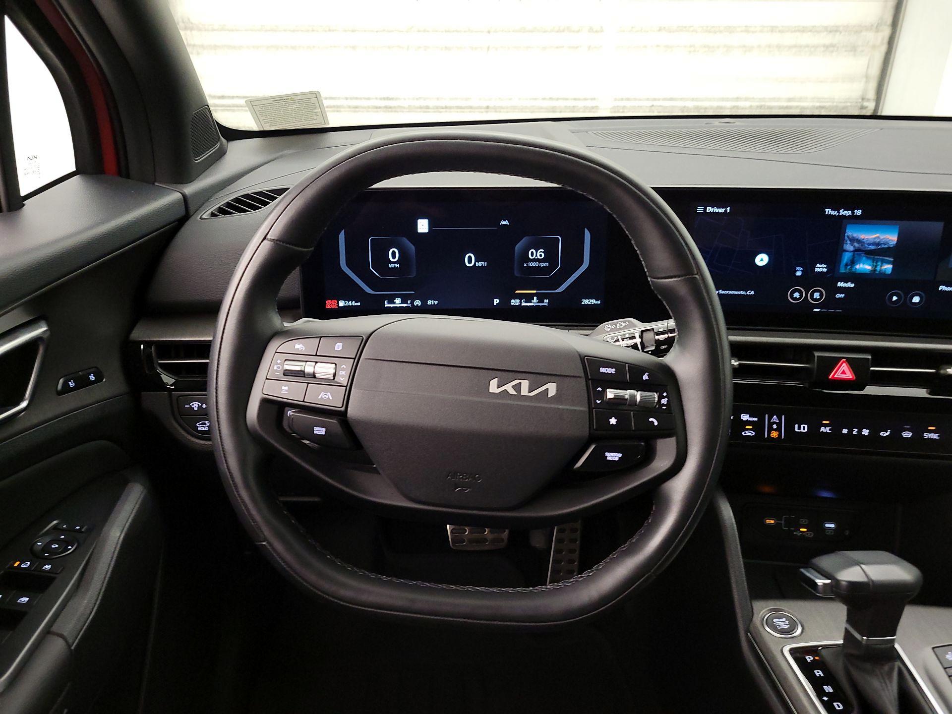 Thumbnail: 2026 Kia Sportage - 10