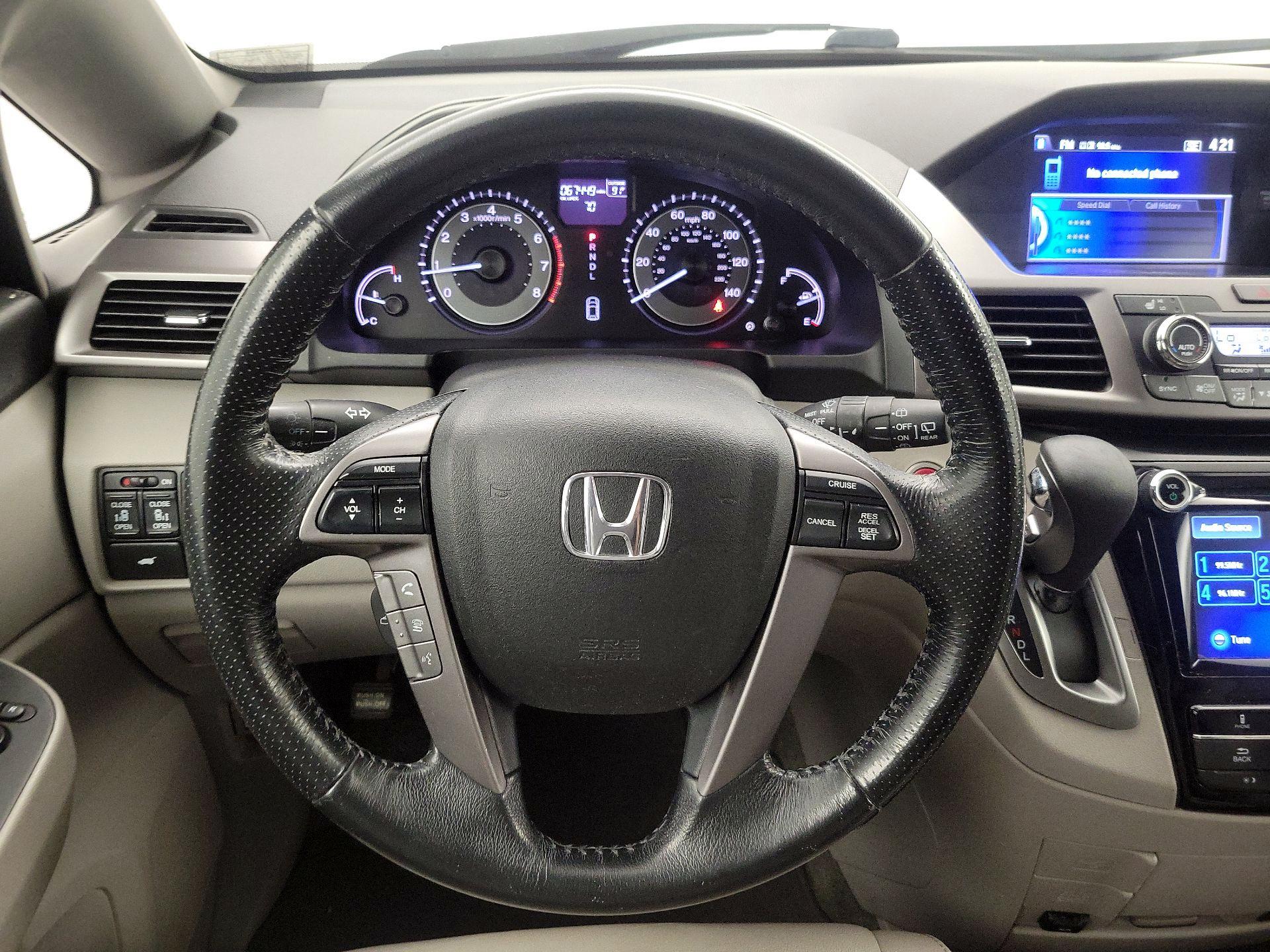 Thumbnail: 2015 Honda Odyssey - 10