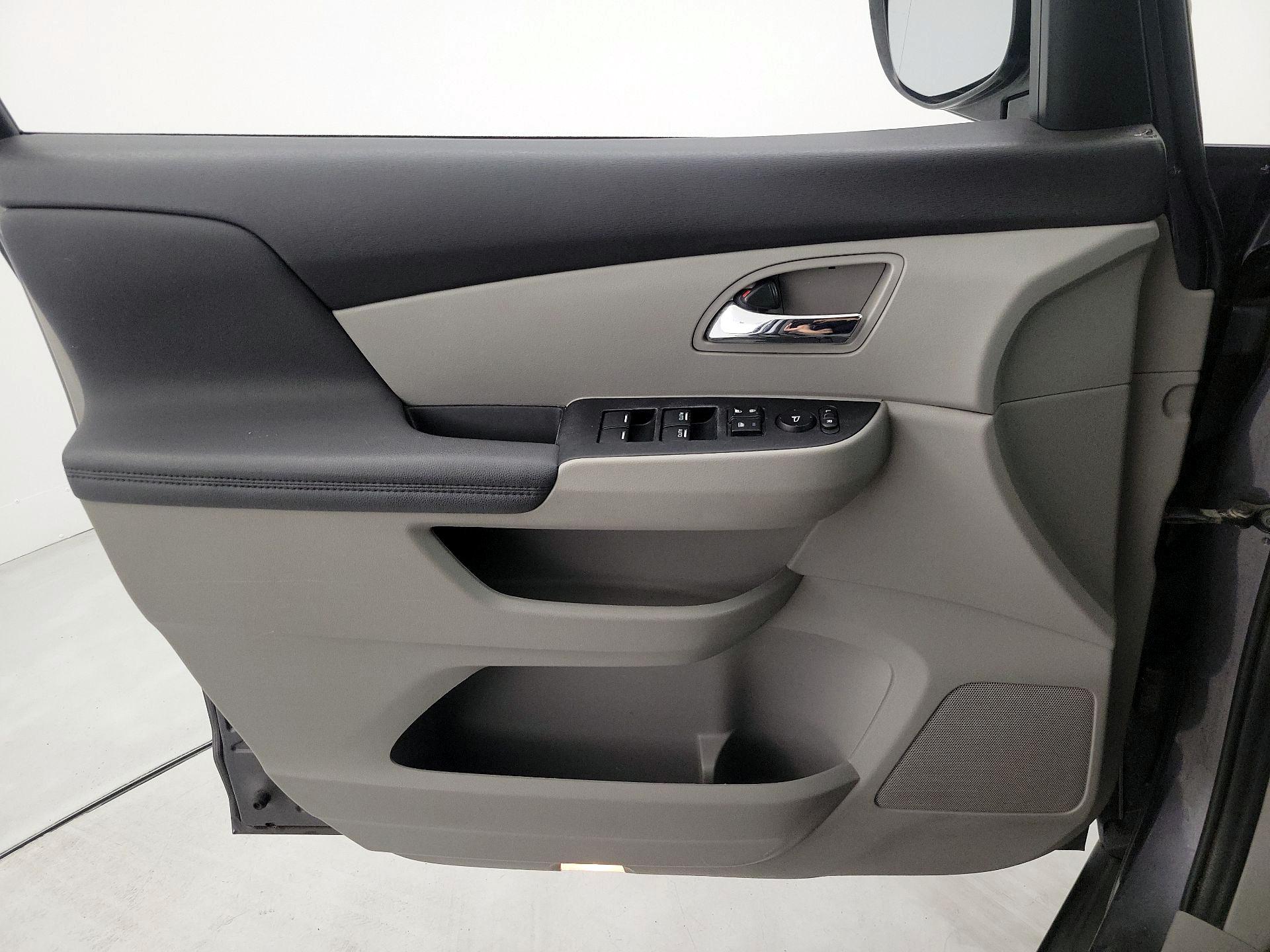 Thumbnail: 2015 Honda Odyssey - 12