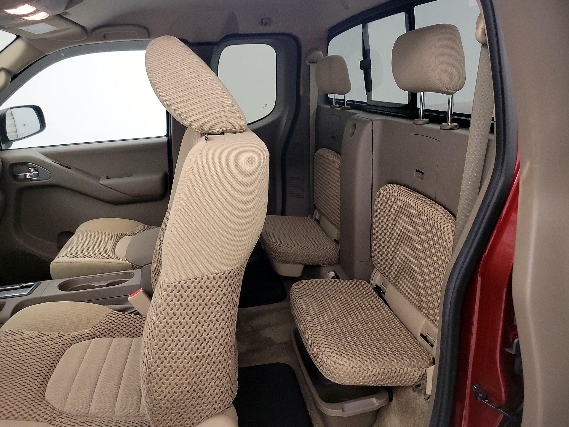 Thumbnail: 2014 Nissan Frontier - 17
