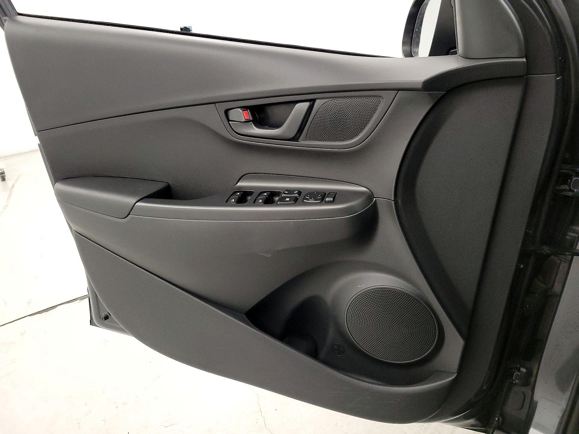 Thumbnail: 2019 Hyundai Kona - 12