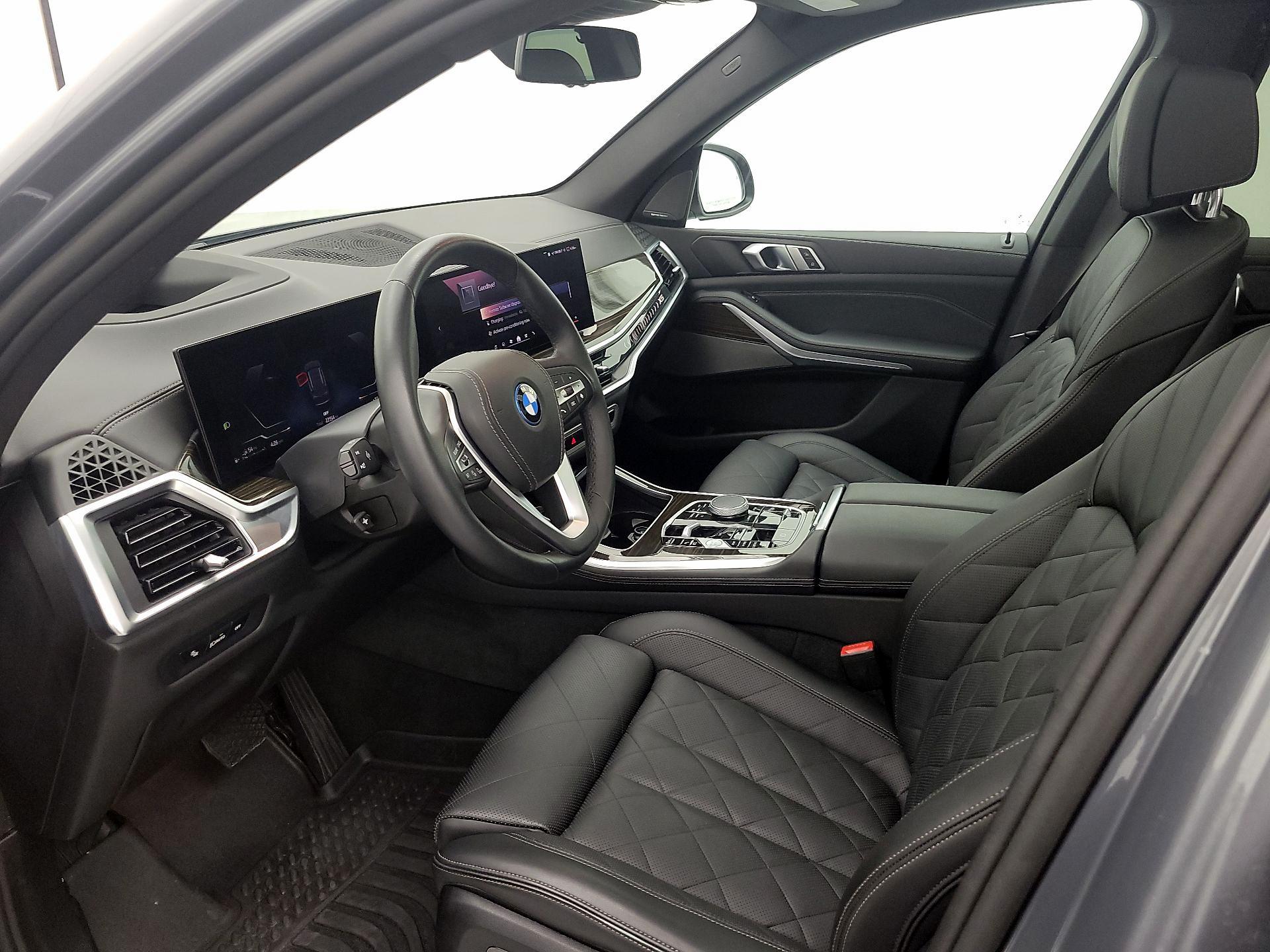 Thumbnail: 2024 BMW X5 - 11